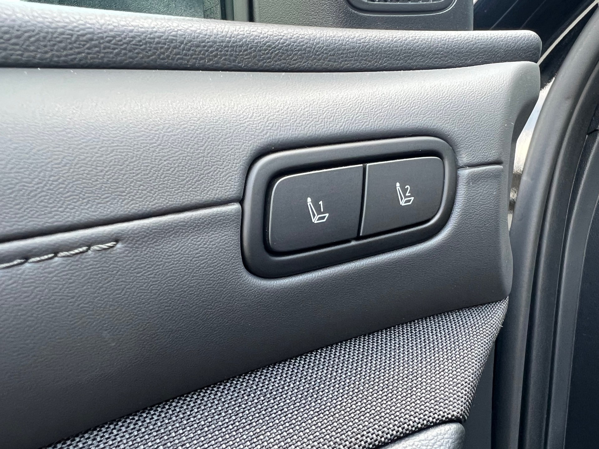 HYUNDAI Tucson 1.6 TGDI PHEV Vertex Swiss Edition 4WD-image-17