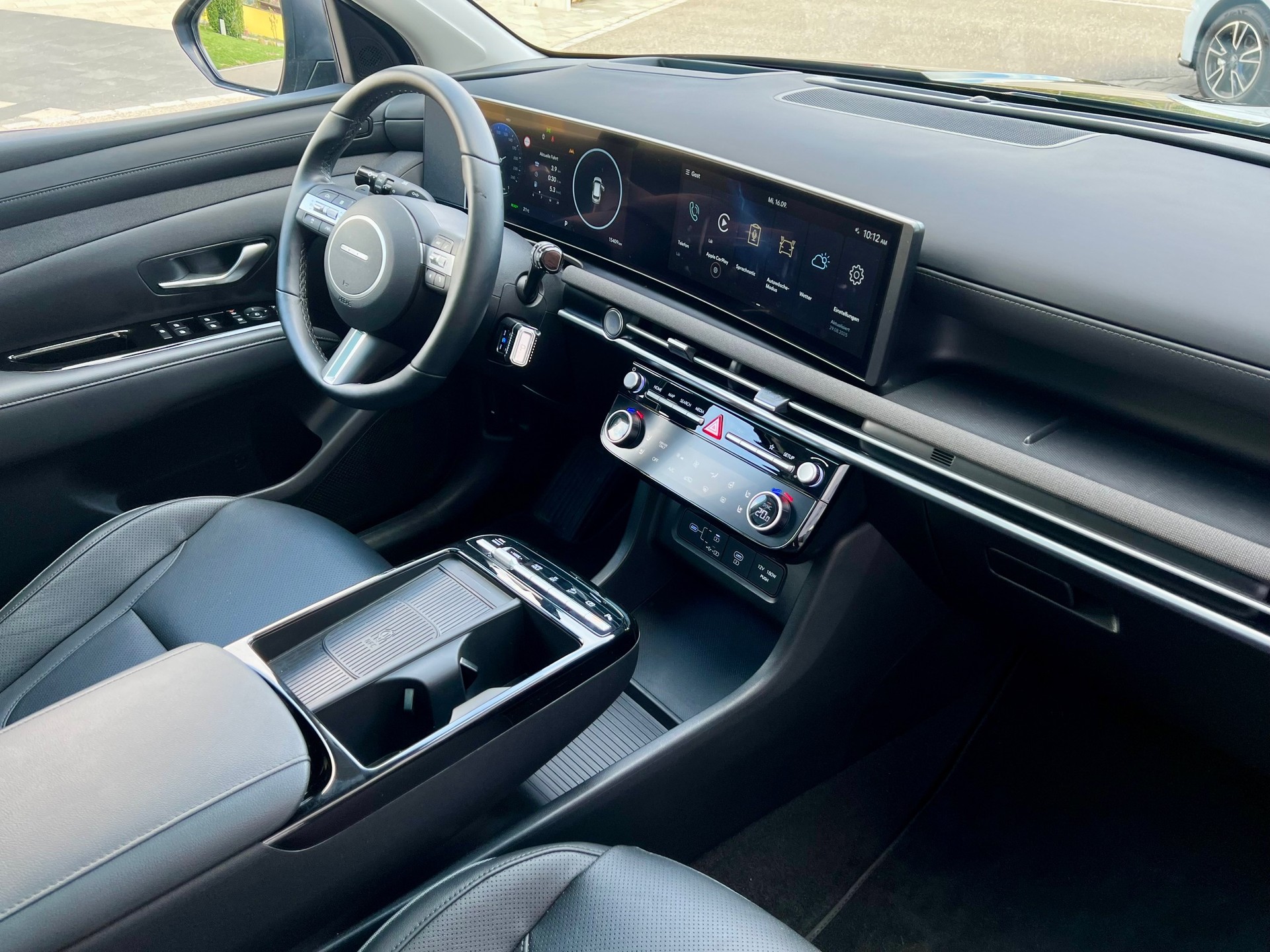 HYUNDAI Tucson 1.6 TGDI PHEV Vertex Swiss Edition 4WD-image-10