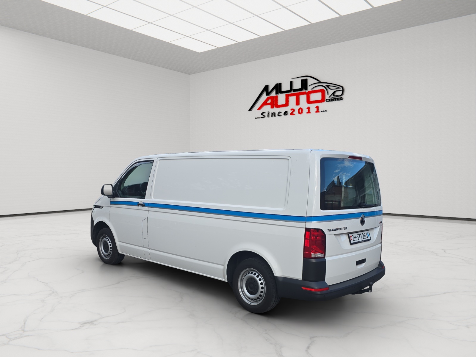 VW T6.1 2.0 TDI 4Motion DSG-image-2