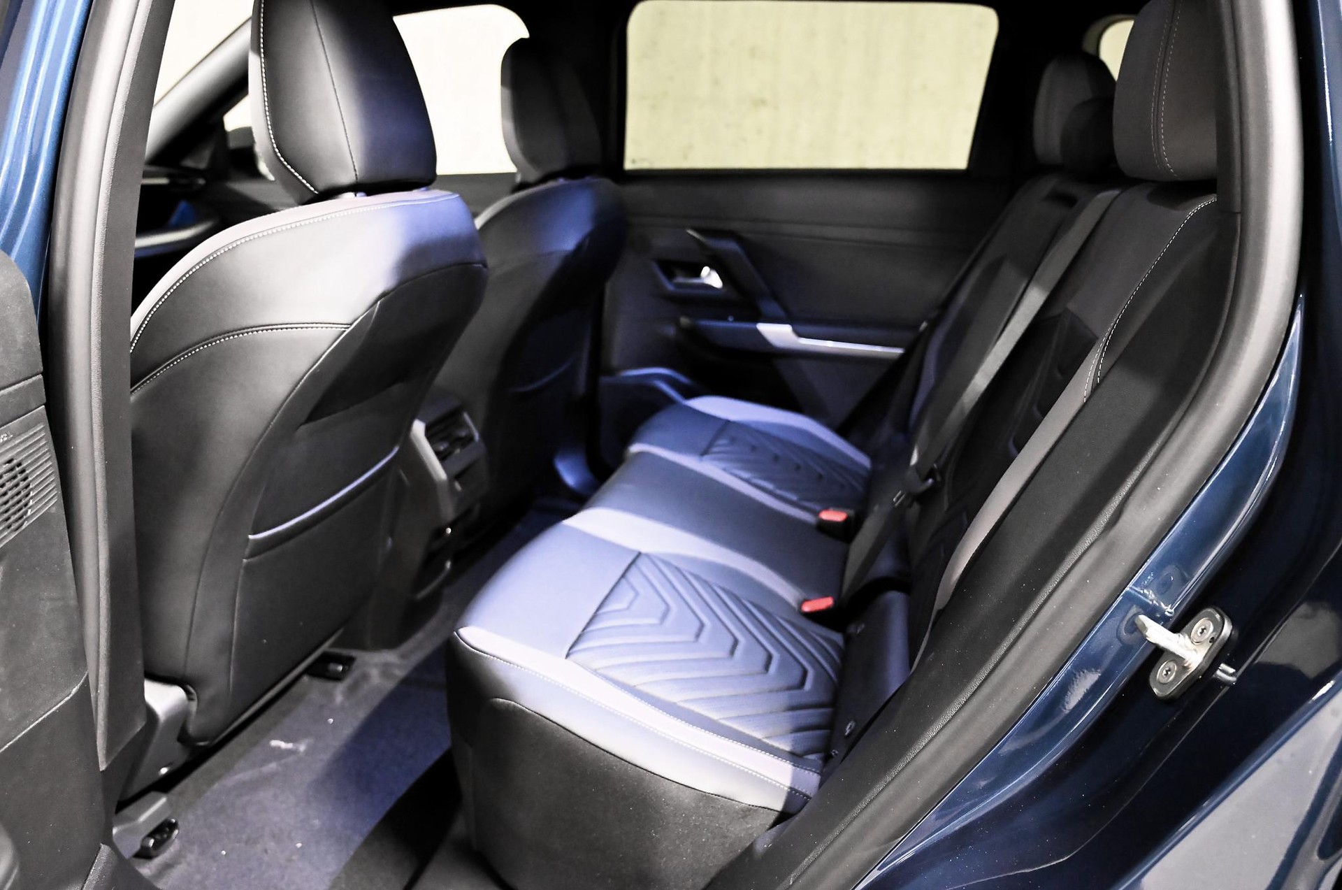 JEEP Compass First Edition-image-10