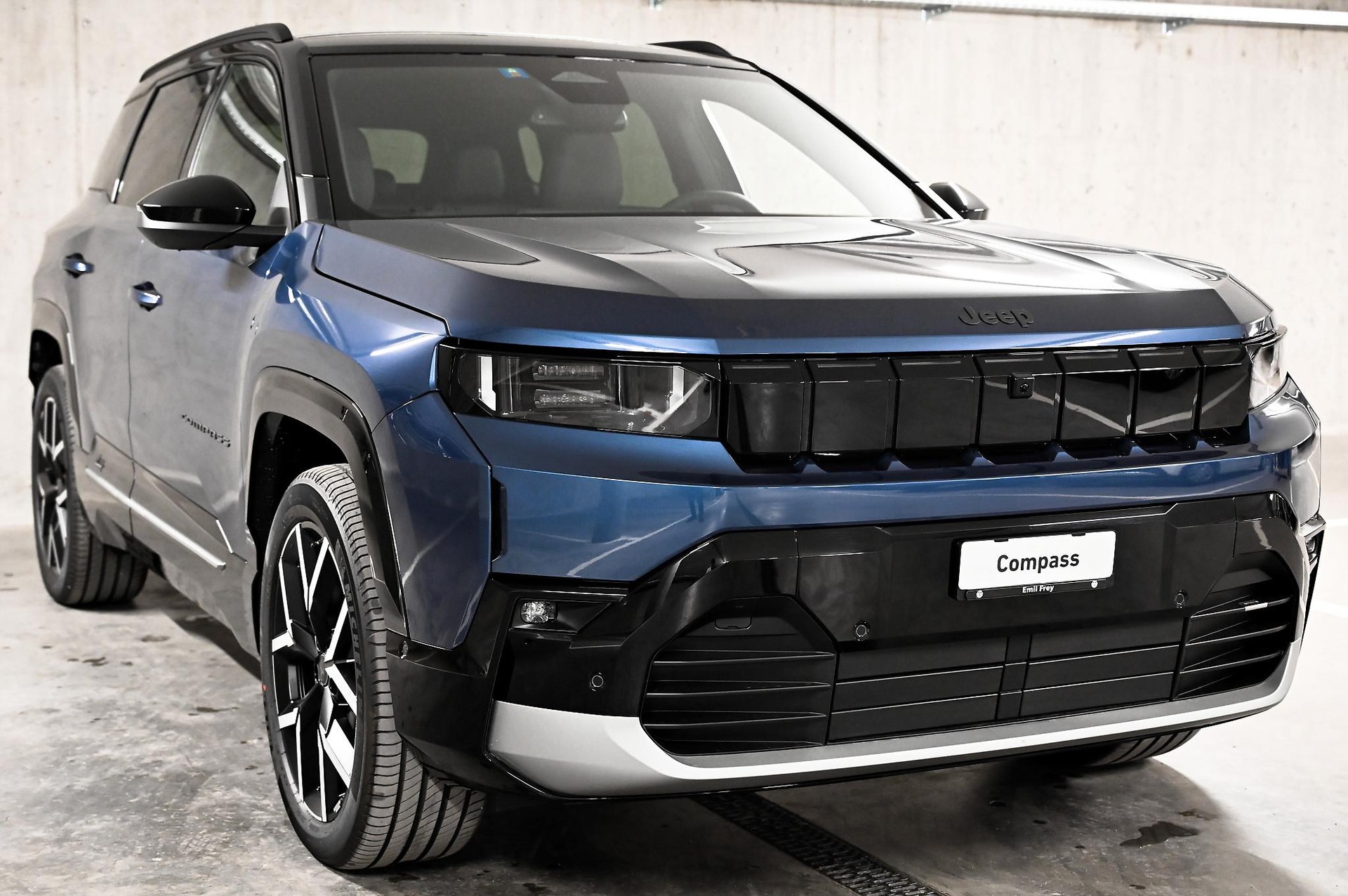 JEEP Compass First Edition-image-4