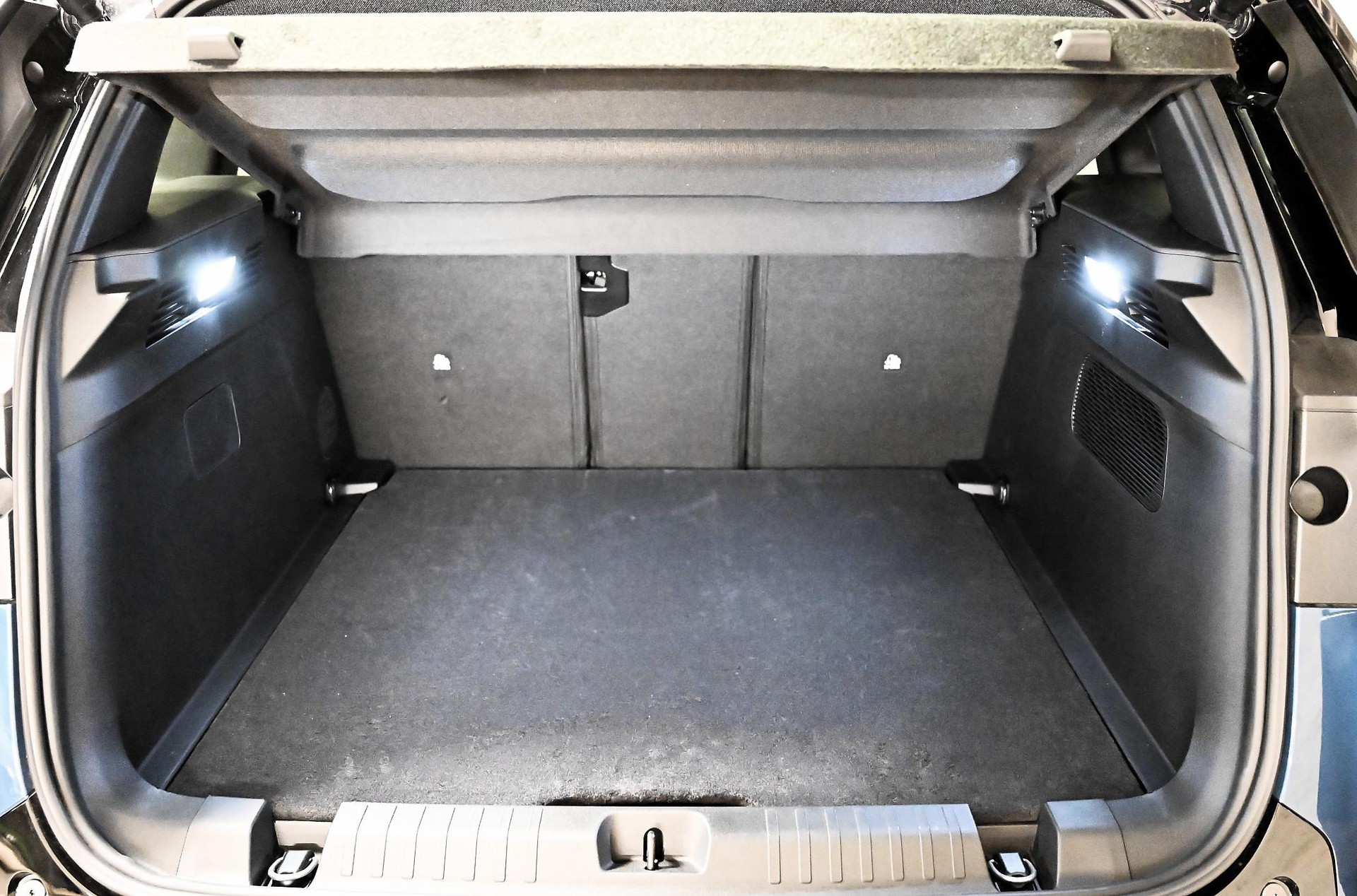 JEEP Compass First Edition-image-9