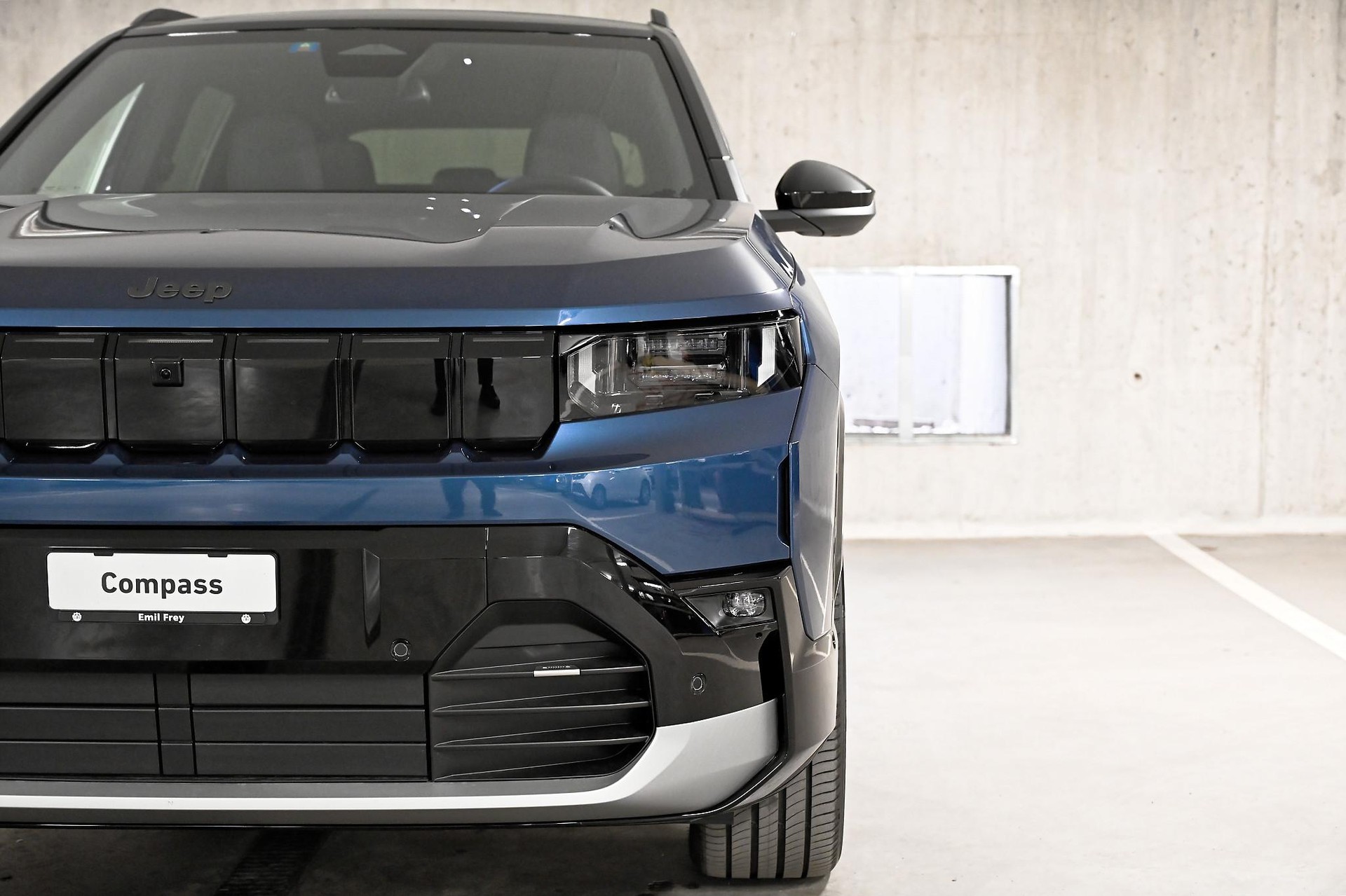 JEEP Compass First Edition-image-3