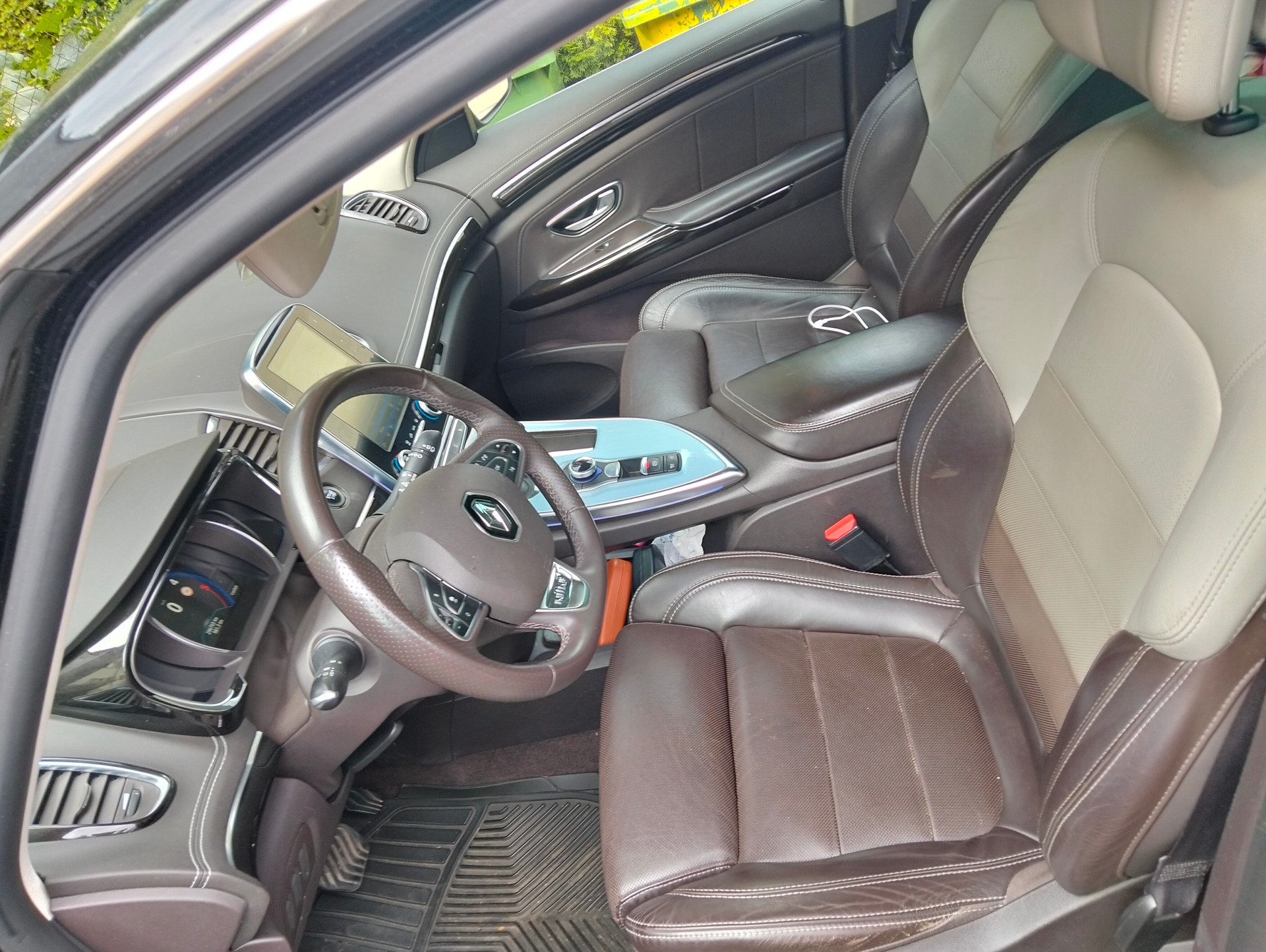 RENAULT 1.6 dCi 160 Initiale EDC-image-3