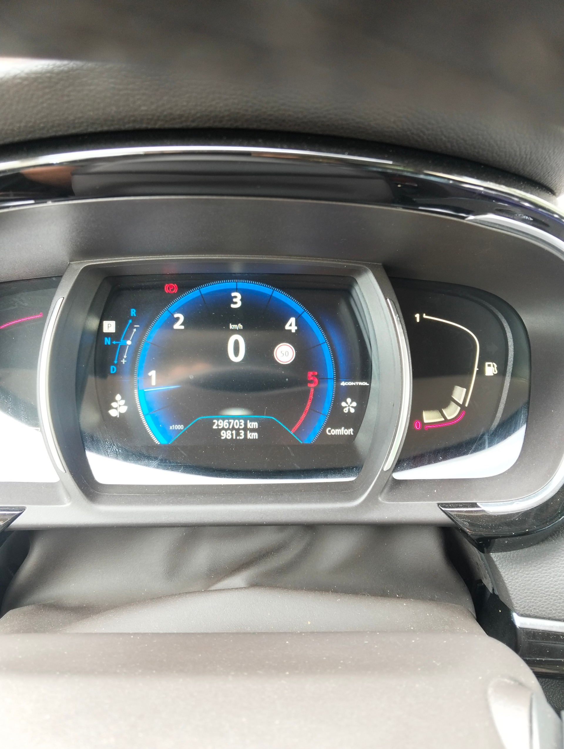 RENAULT 1.6 dCi 160 Initiale EDC-image-2