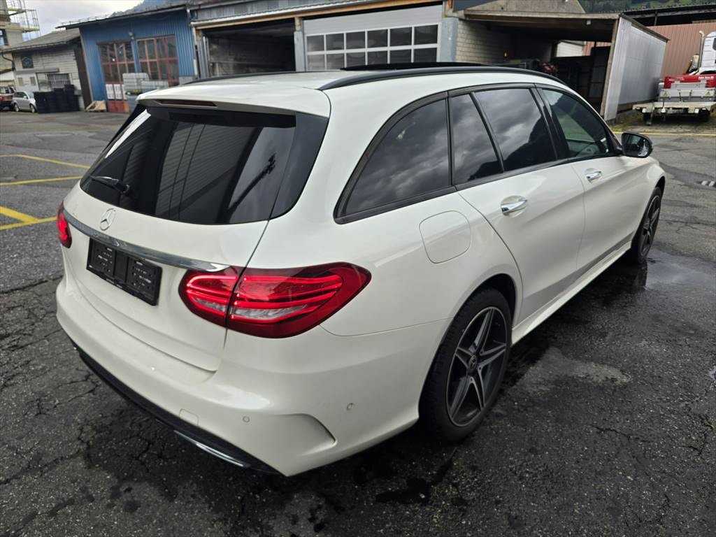 MERCEDES-BENZ C 250 d Swiss Star AMG Line 4Matic 9G-Tronic-image-4