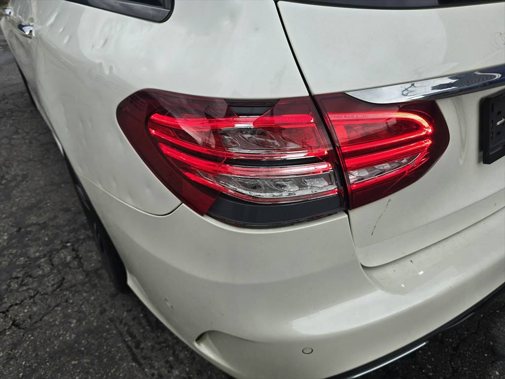 MERCEDES-BENZ C 250 d Swiss Star AMG Line 4Matic 9G-Tronic-image-13