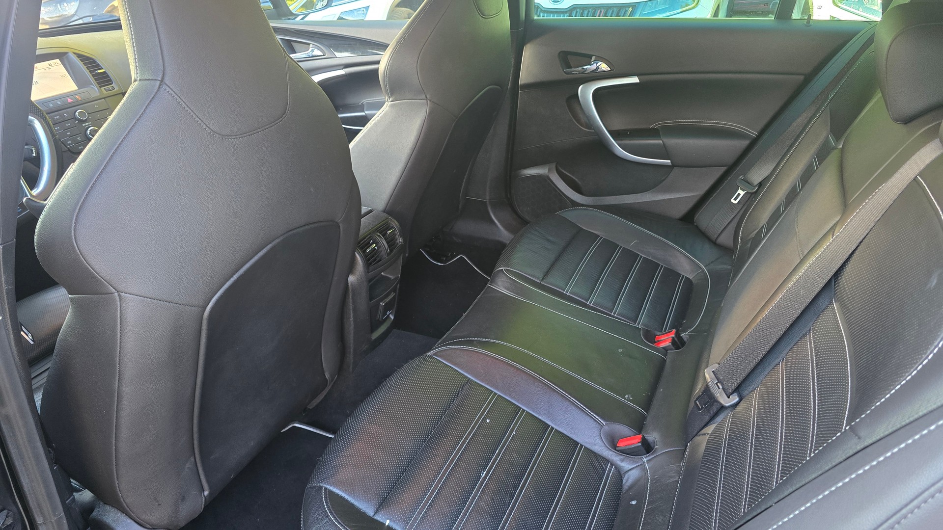OPEL Insignia Sports Tourer 2.8 Turbo OPC 4WD-image-7