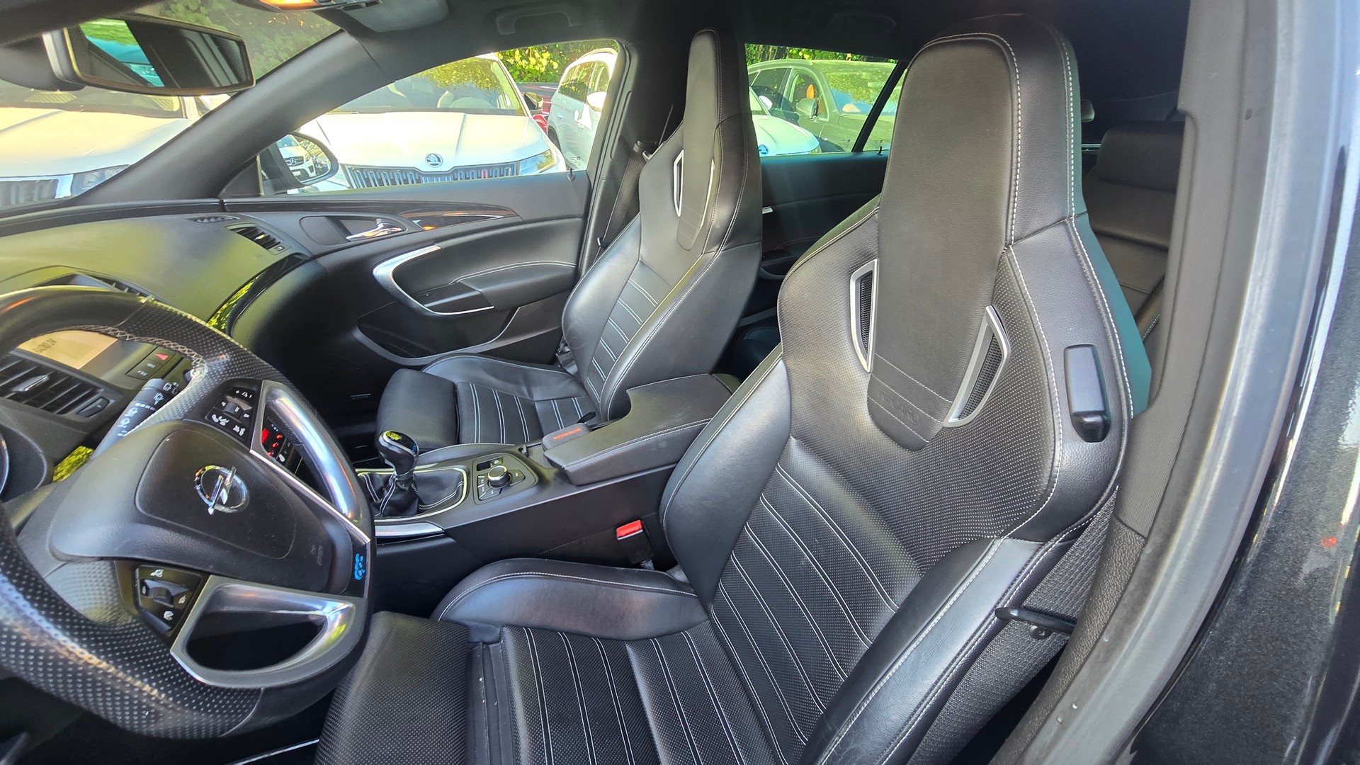 OPEL Insignia Sports Tourer 2.8 Turbo OPC 4WD-image-12