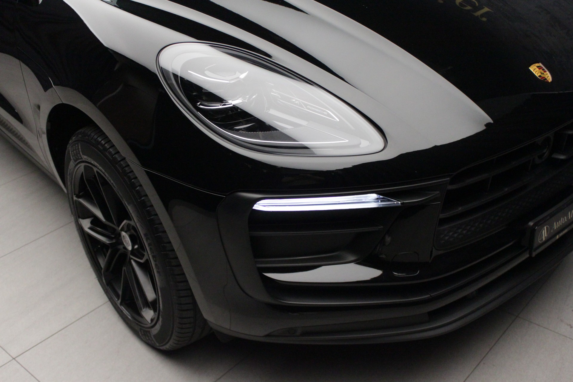 PORSCHE Macan PDK-image-4