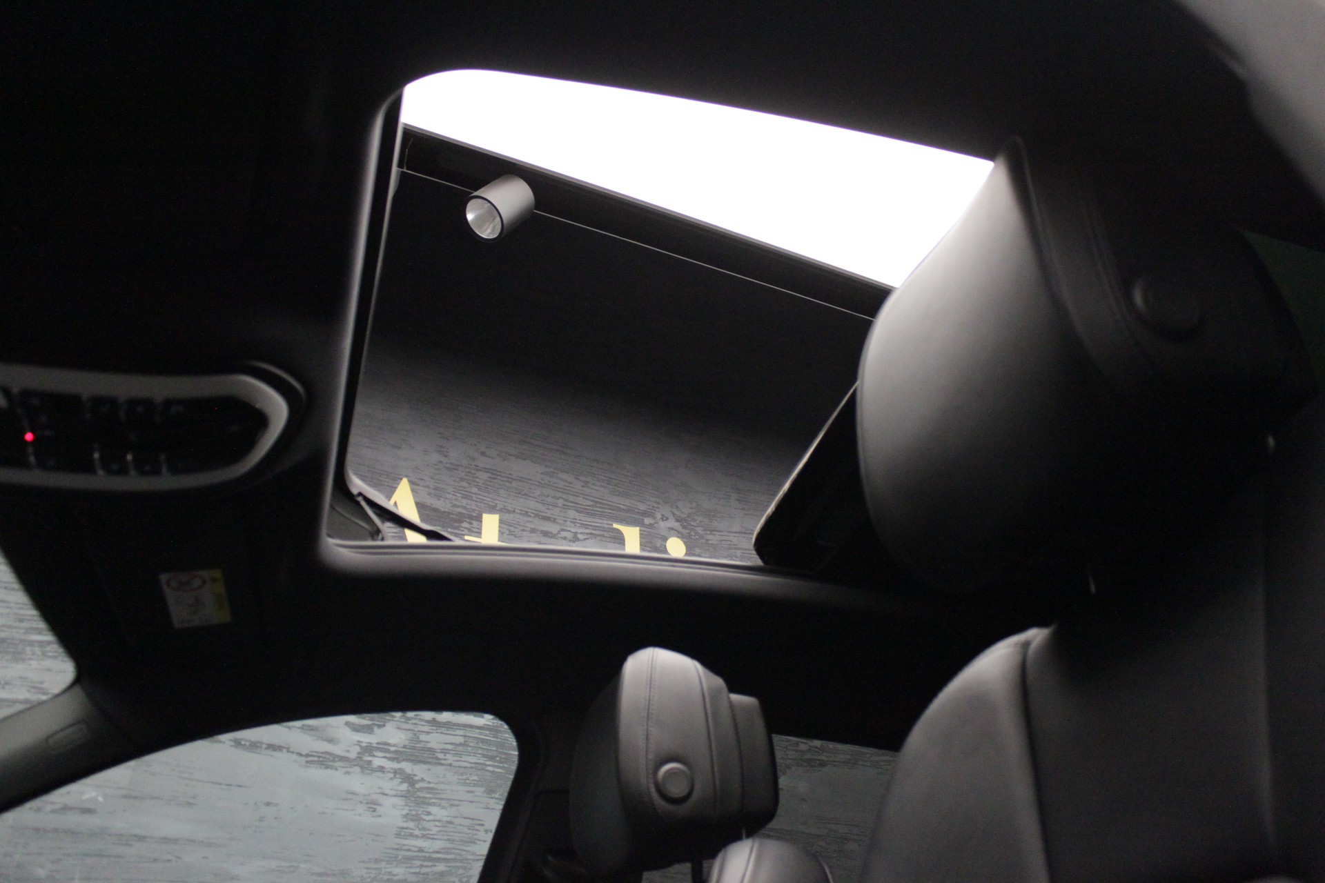 PORSCHE Macan PDK-image-16
