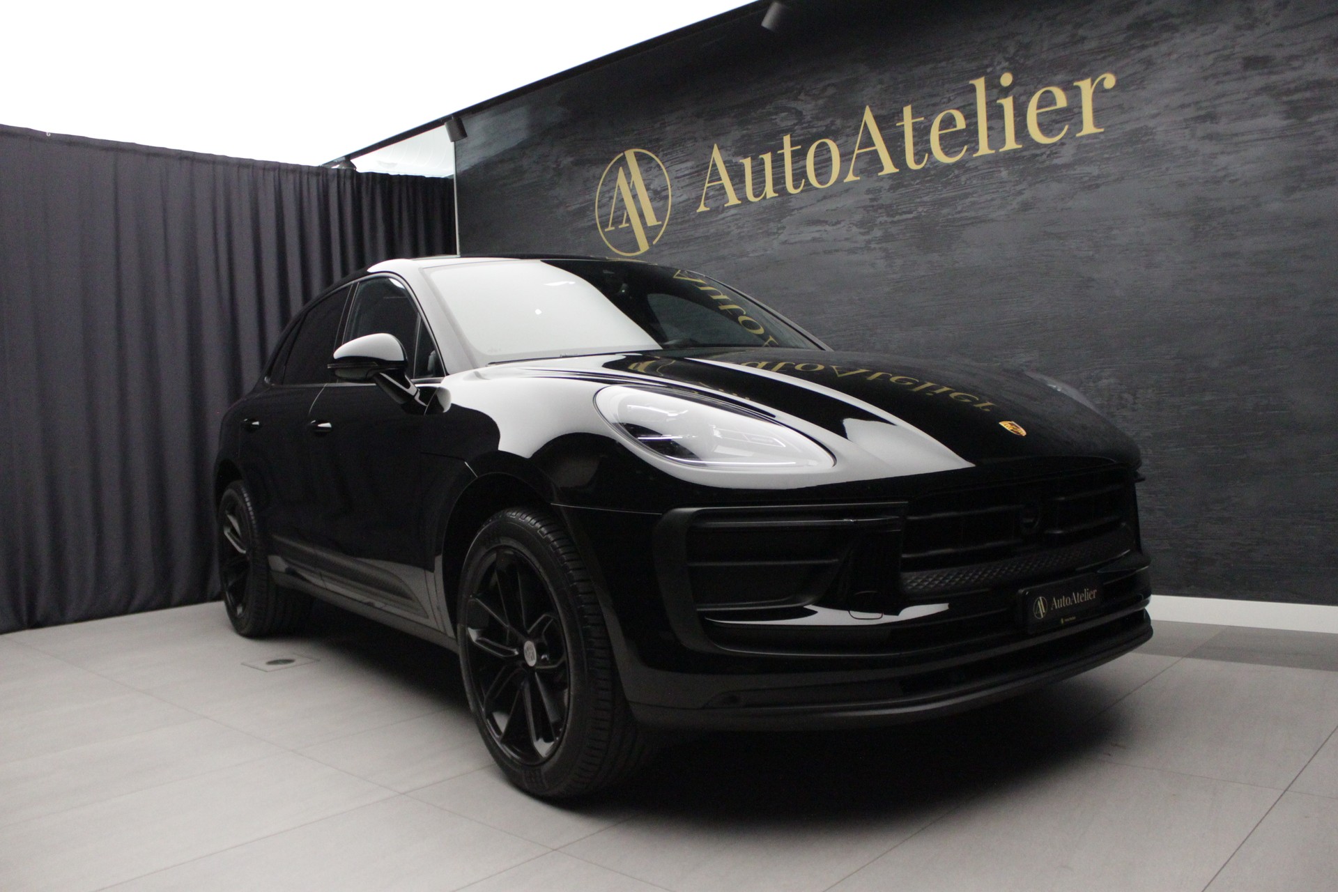 PORSCHE Macan PDK-image-0