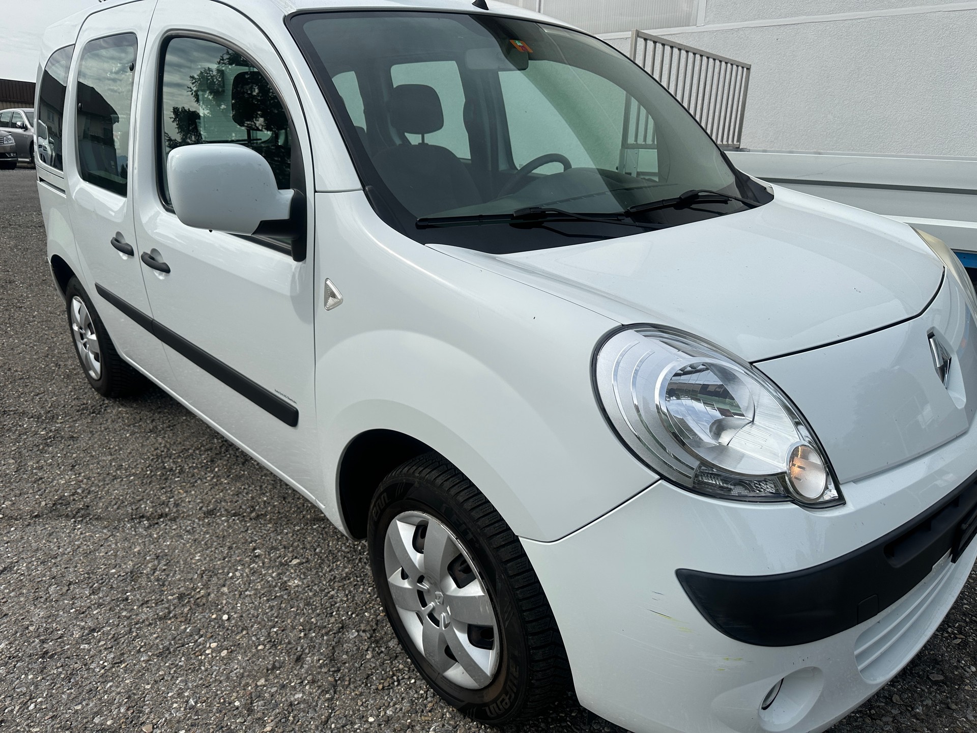 RENAULT Kangoo 1.6 16V Expression Automatic-image-1