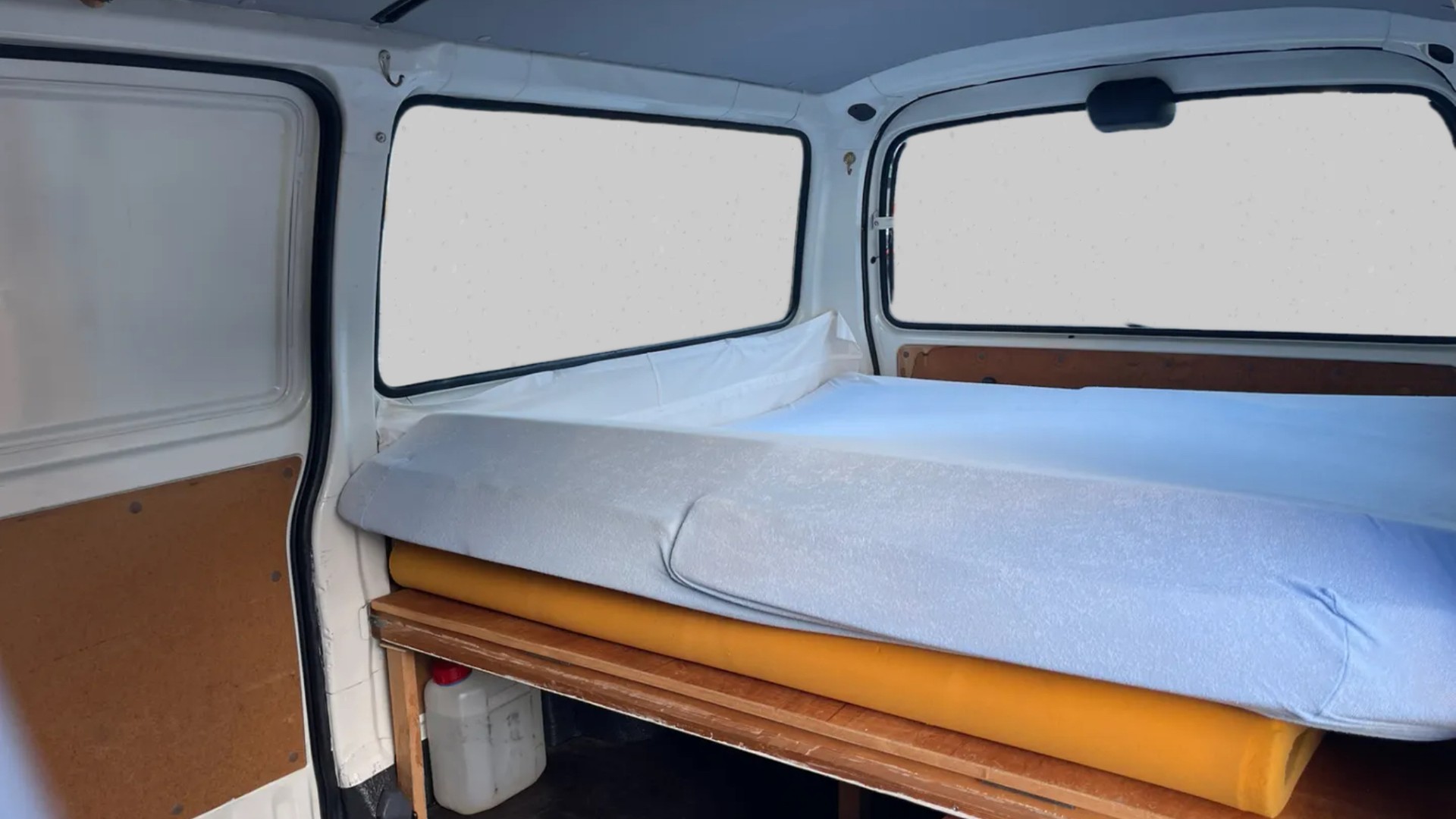 TOYOTA Hiace D-4D A/T LWB Van-image-25