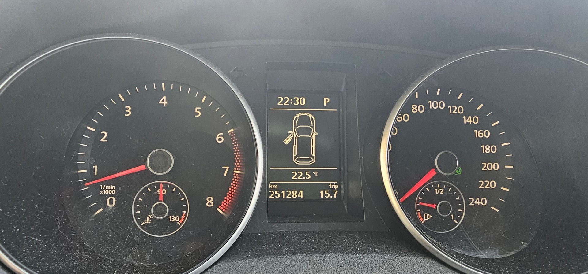 VW Golf 1.4 TSI Highline DSG-image-8