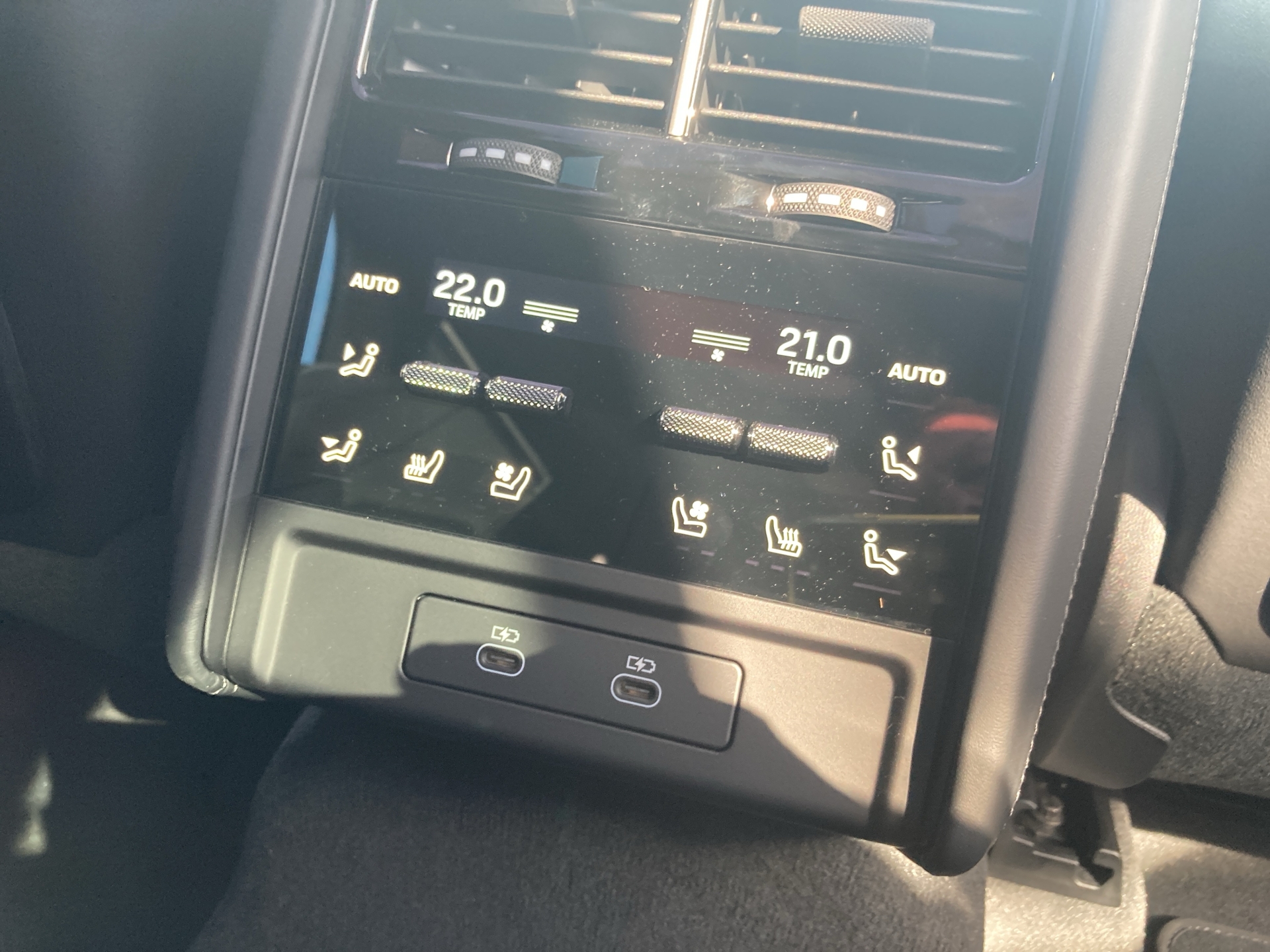 PORSCHE Cayenne Electric Basis-image-26
