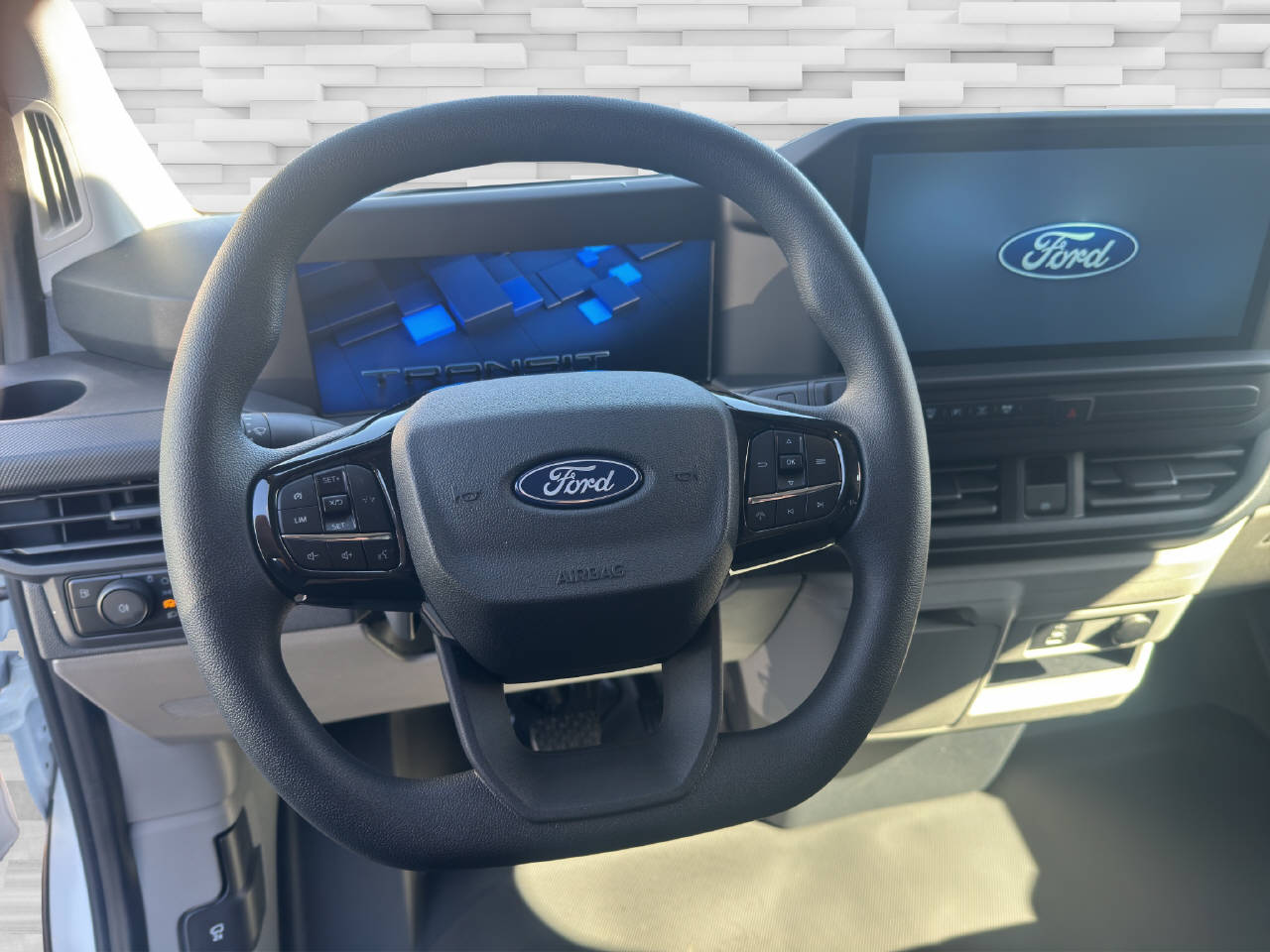 FORD Transit Custom Van 320 L1 2.5 Duratec 233 Trend PHEV-image-6