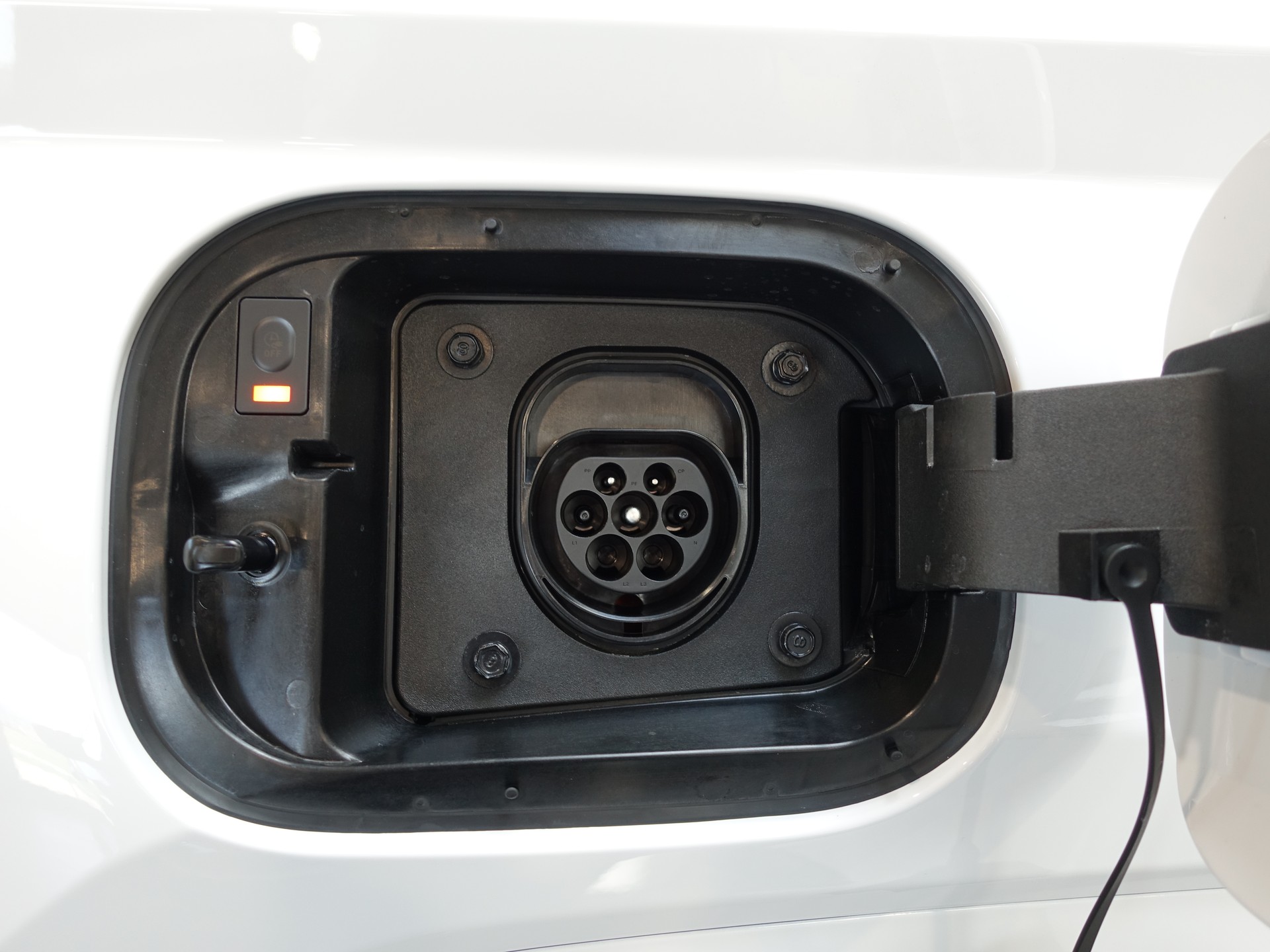 HYUNDAI Tucson 1.6PHEV N-Line LUX 4WD Vollausstattung-image-12