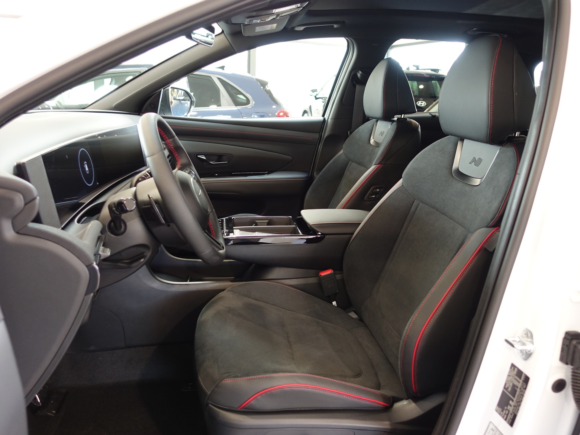 HYUNDAI Tucson 1.6PHEV N-Line LUX 4WD Vollausstattung-image-8