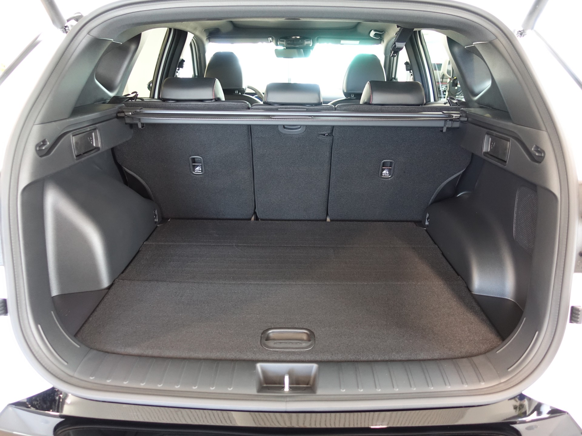 HYUNDAI Tucson 1.6PHEV N-Line LUX 4WD Vollausstattung-image-11
