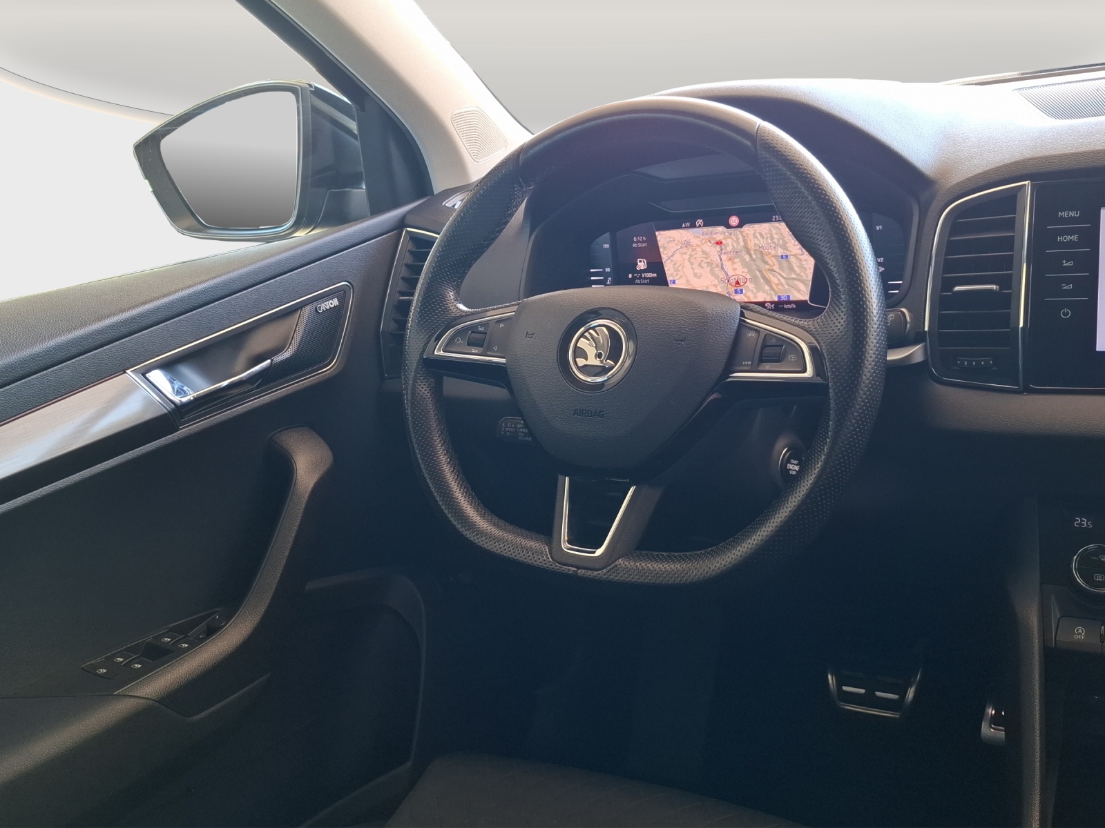 SKODA Karoq 1.5 TSI ACT Style DSG // 8-fach Aluminumbereift // Anhängerkupplung-image-14
