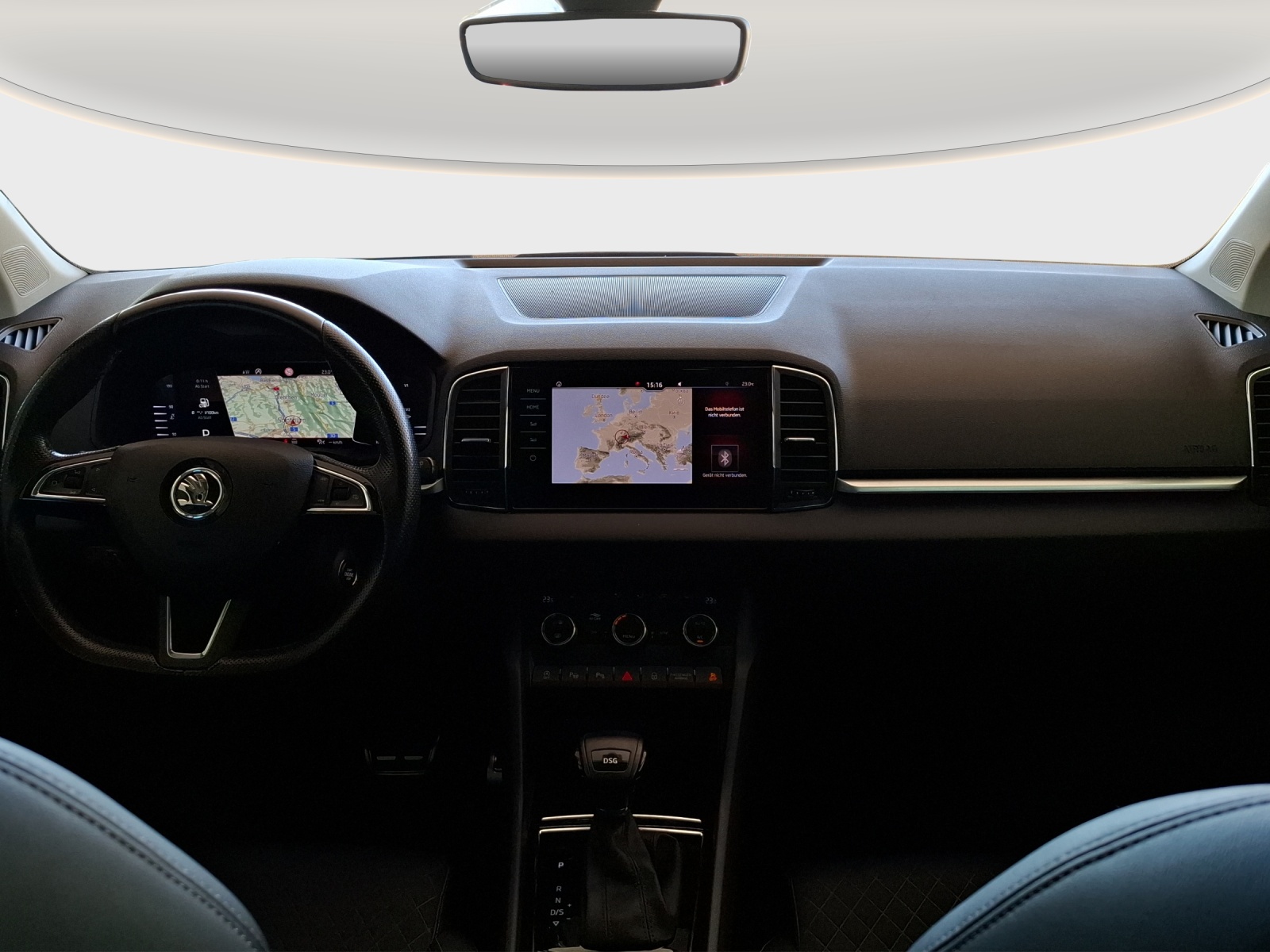 SKODA Karoq 1.5 TSI ACT Style DSG // 8-fach Aluminumbereift // Anhängerkupplung-image-11