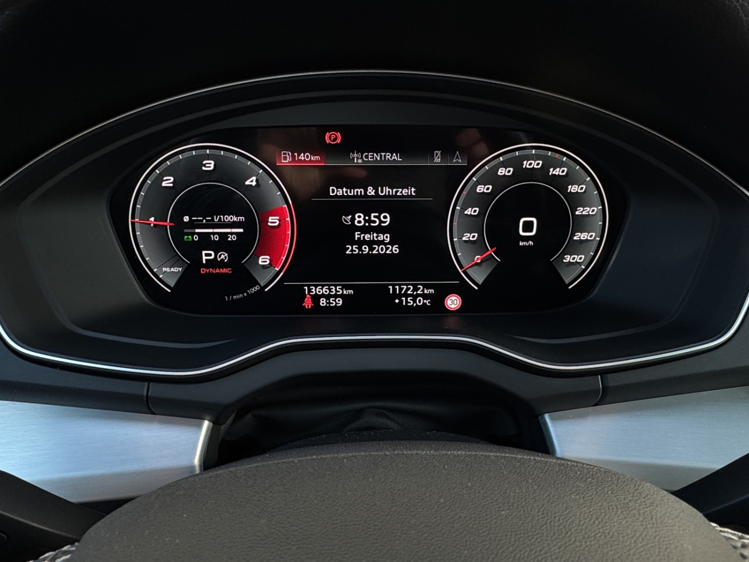 AUDI Q5 2.0 40 TDI S Line quattro S-Tronic-image-13