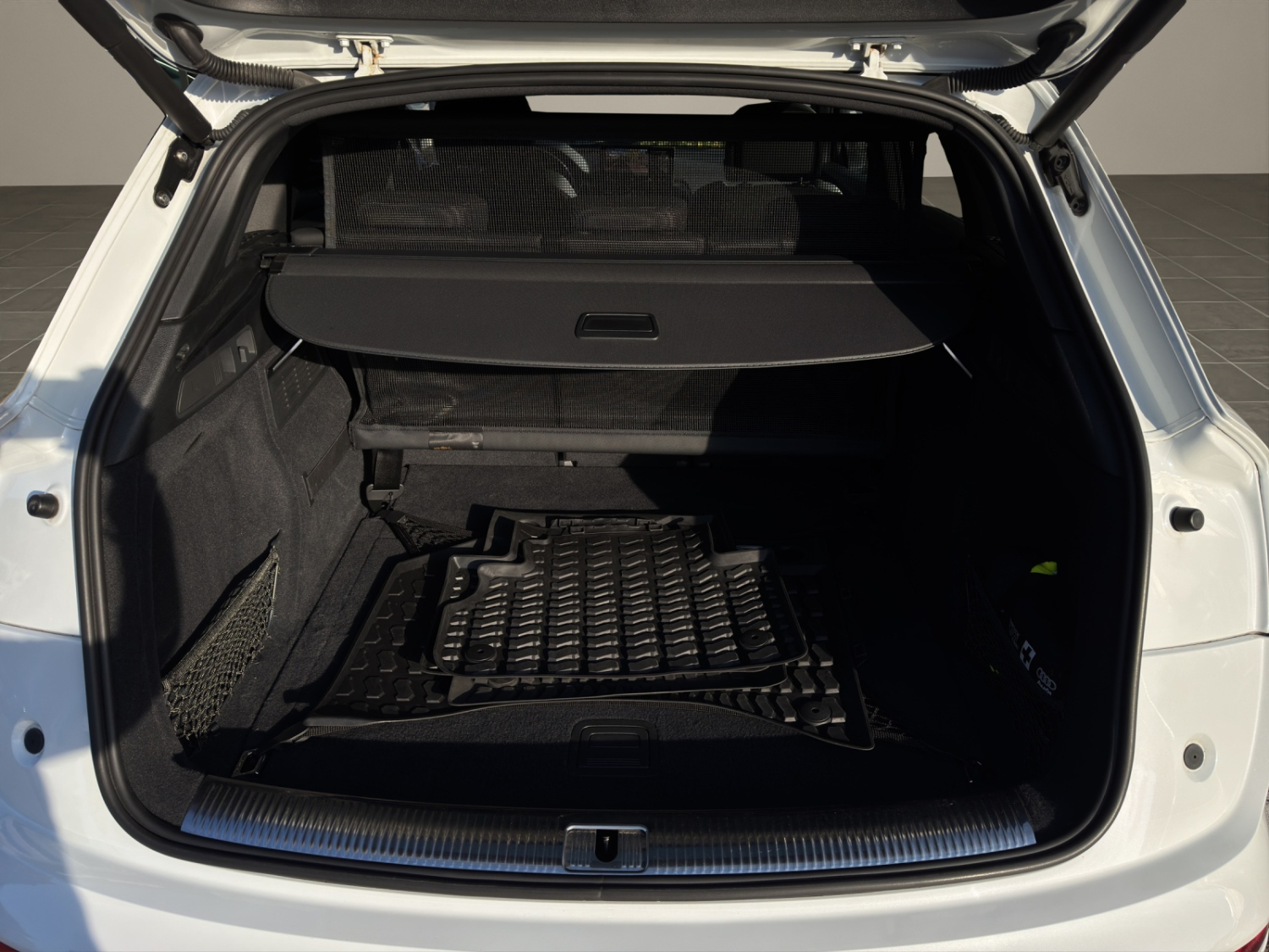 AUDI Q5 2.0 40 TDI S Line quattro S-Tronic-image-20