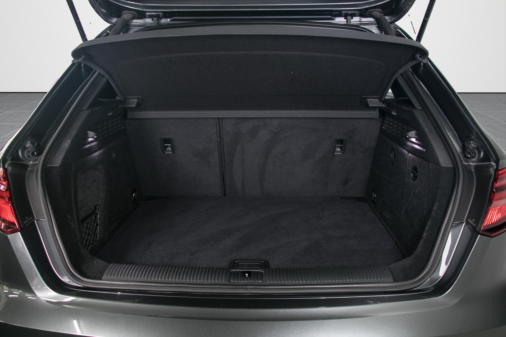 AUDI RS3 Sportback 2.5 TSI quattro S-tronic-image-11