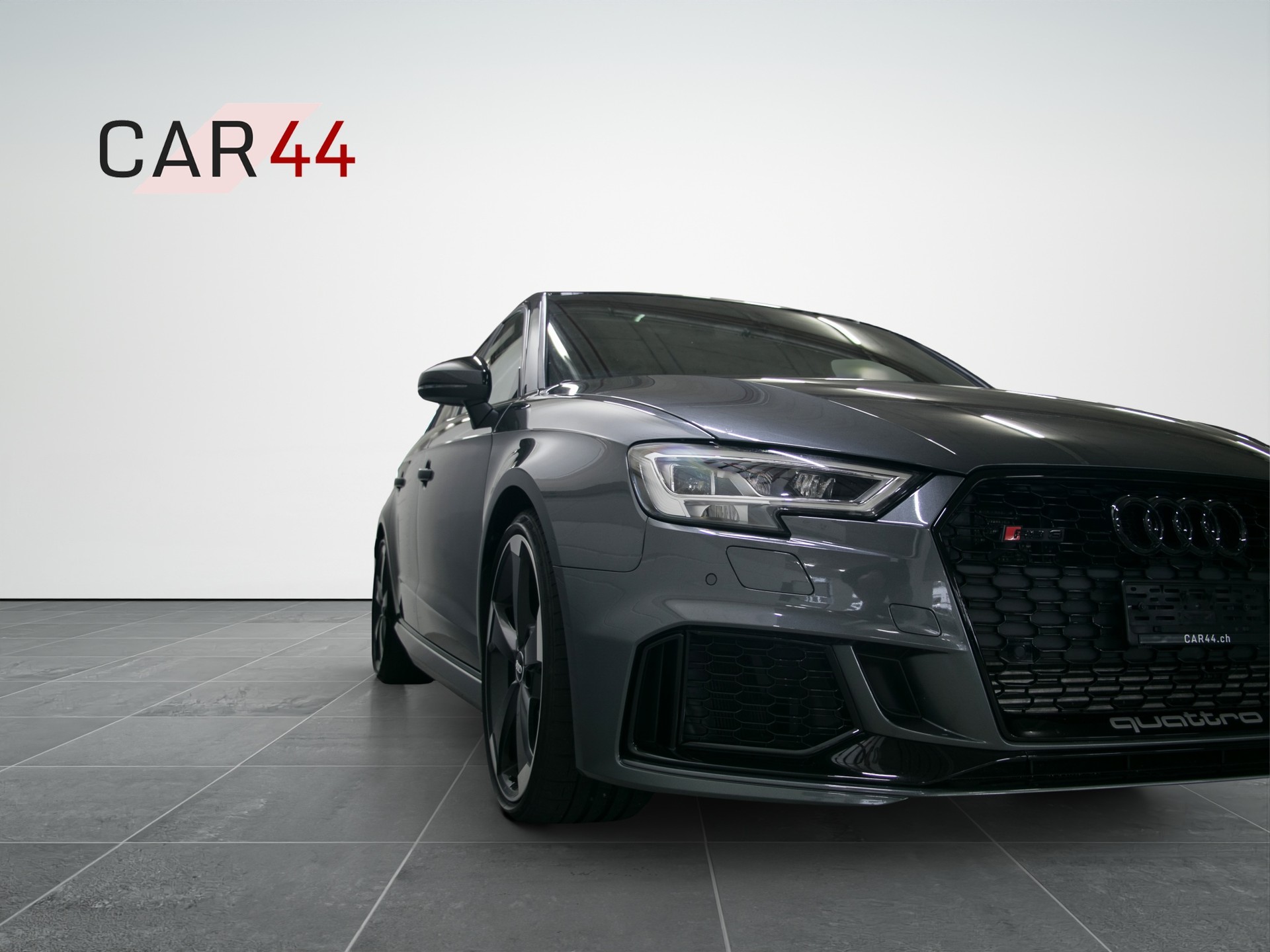 AUDI RS3 Sportback 2.5 TSI quattro S-tronic-image-12