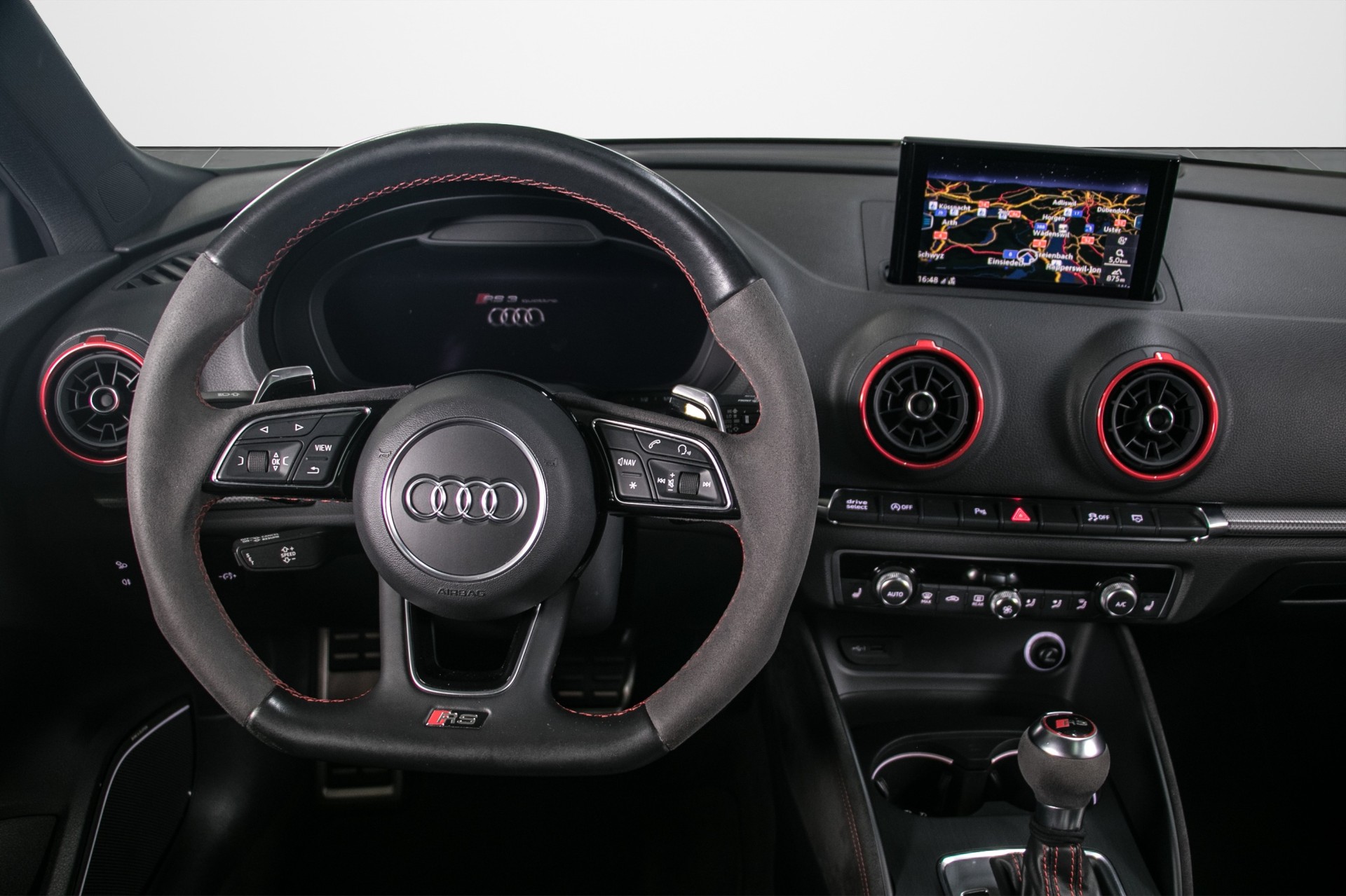 AUDI RS3 Sportback 2.5 TSI quattro S-tronic-image-4