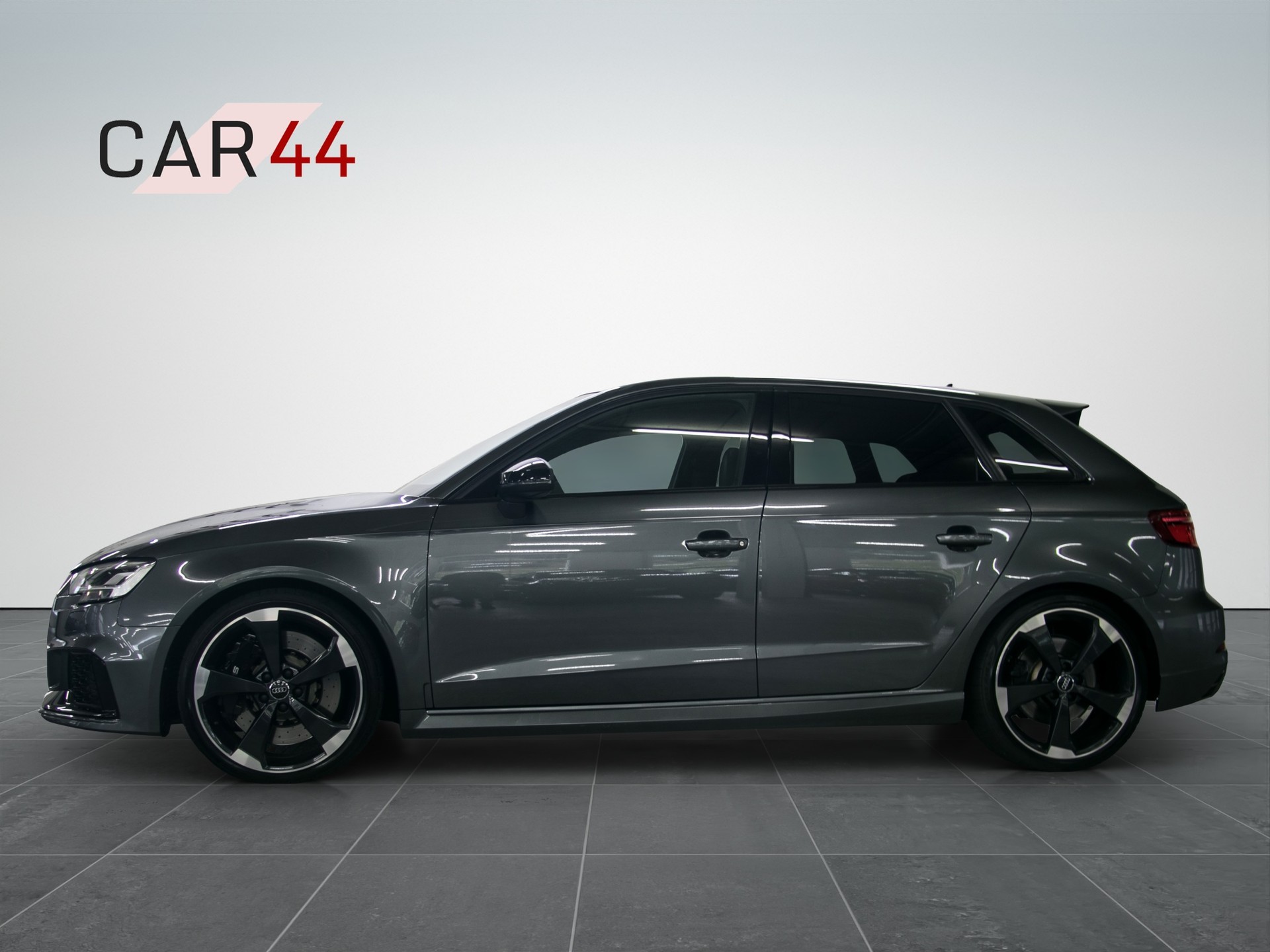 AUDI RS3 Sportback 2.5 TSI quattro S-tronic-image-1