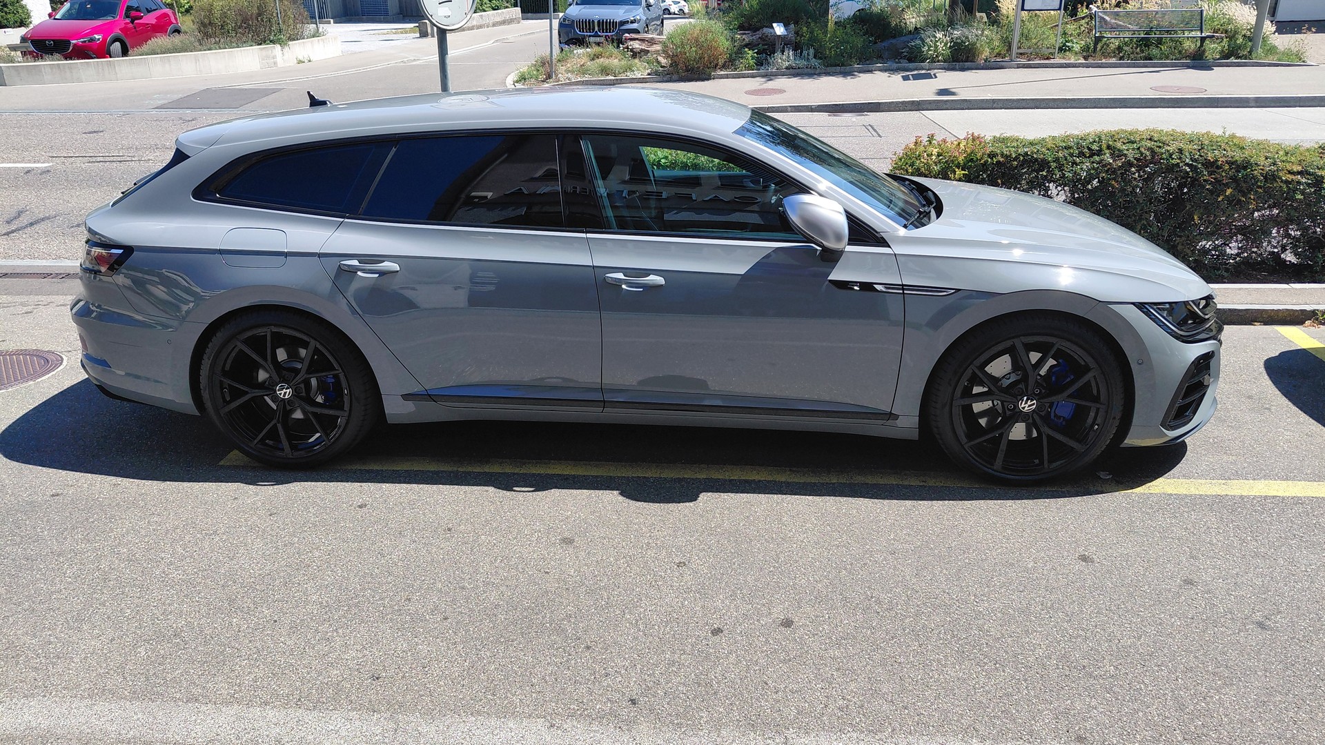 VW 2.0 TSI R DSG 4m-image-1