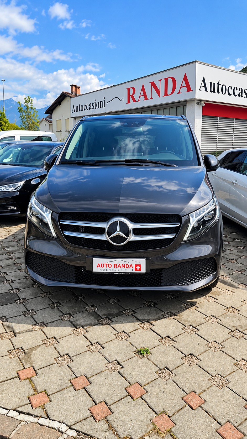 MERCEDES-BENZ V 300 d Avantgarde kompakt 4Matic 9G-Tronic-image-0