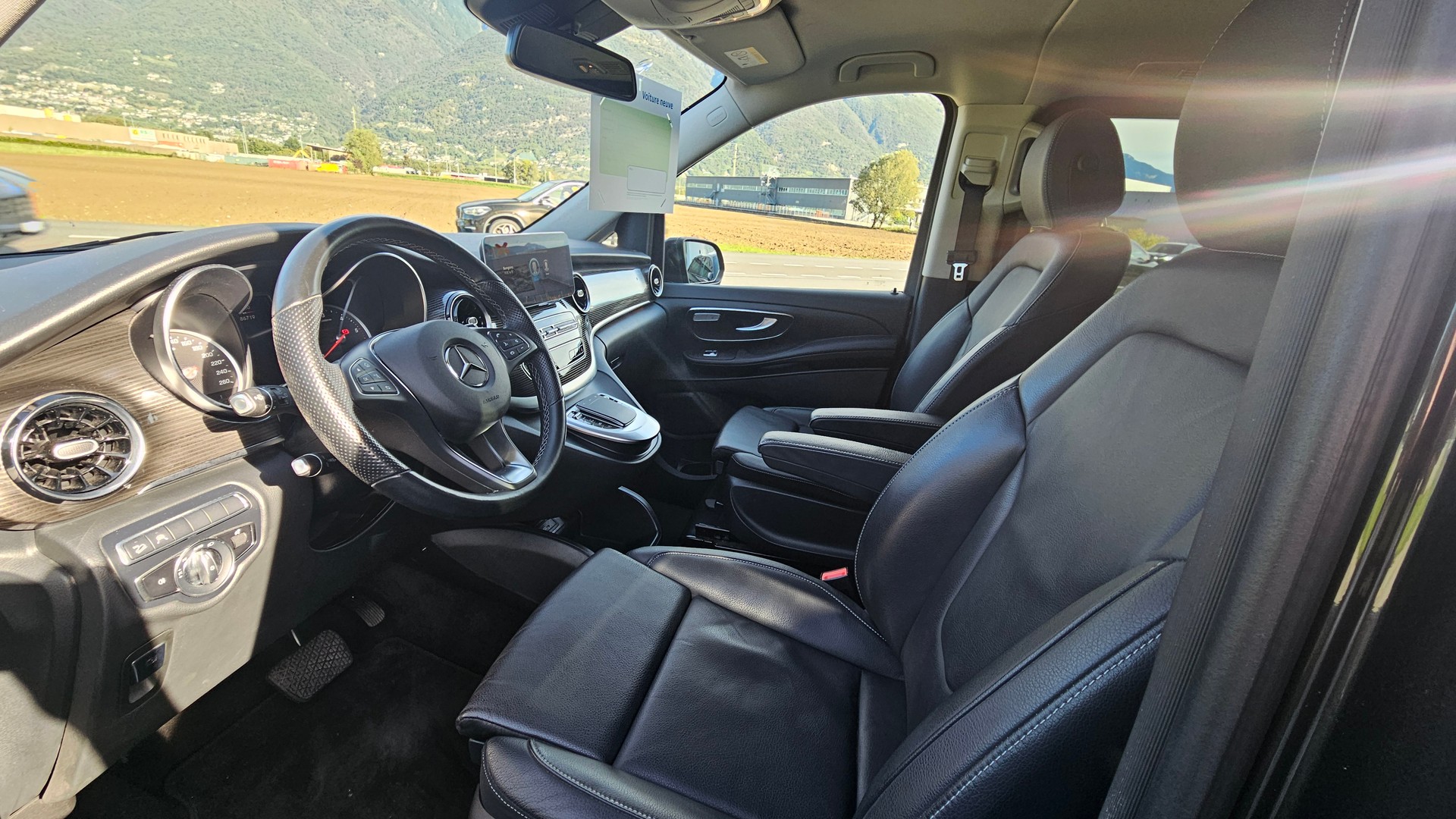 MERCEDES-BENZ V 300 d Avantgarde kompakt 4Matic 9G-Tronic-image-7