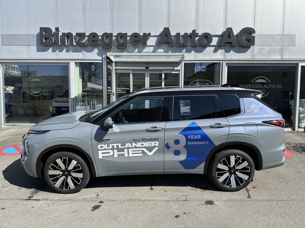 MITSUBISHI Outlander 2.4 PHEV Instyle 4x4-image-2