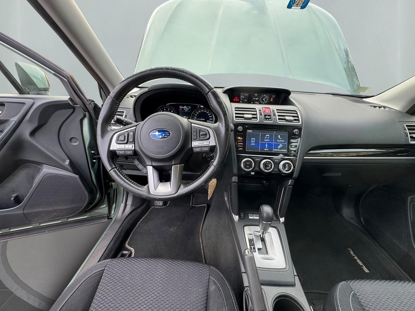 SUBARU Forester 2.0i Swiss Lineartronic-image-5