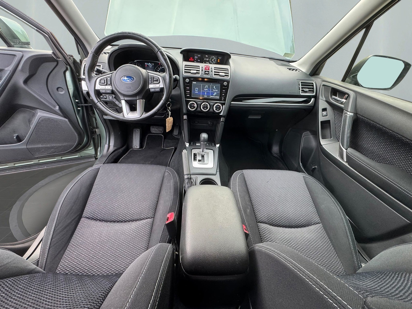 SUBARU Forester 2.0i Swiss Lineartronic-image-6