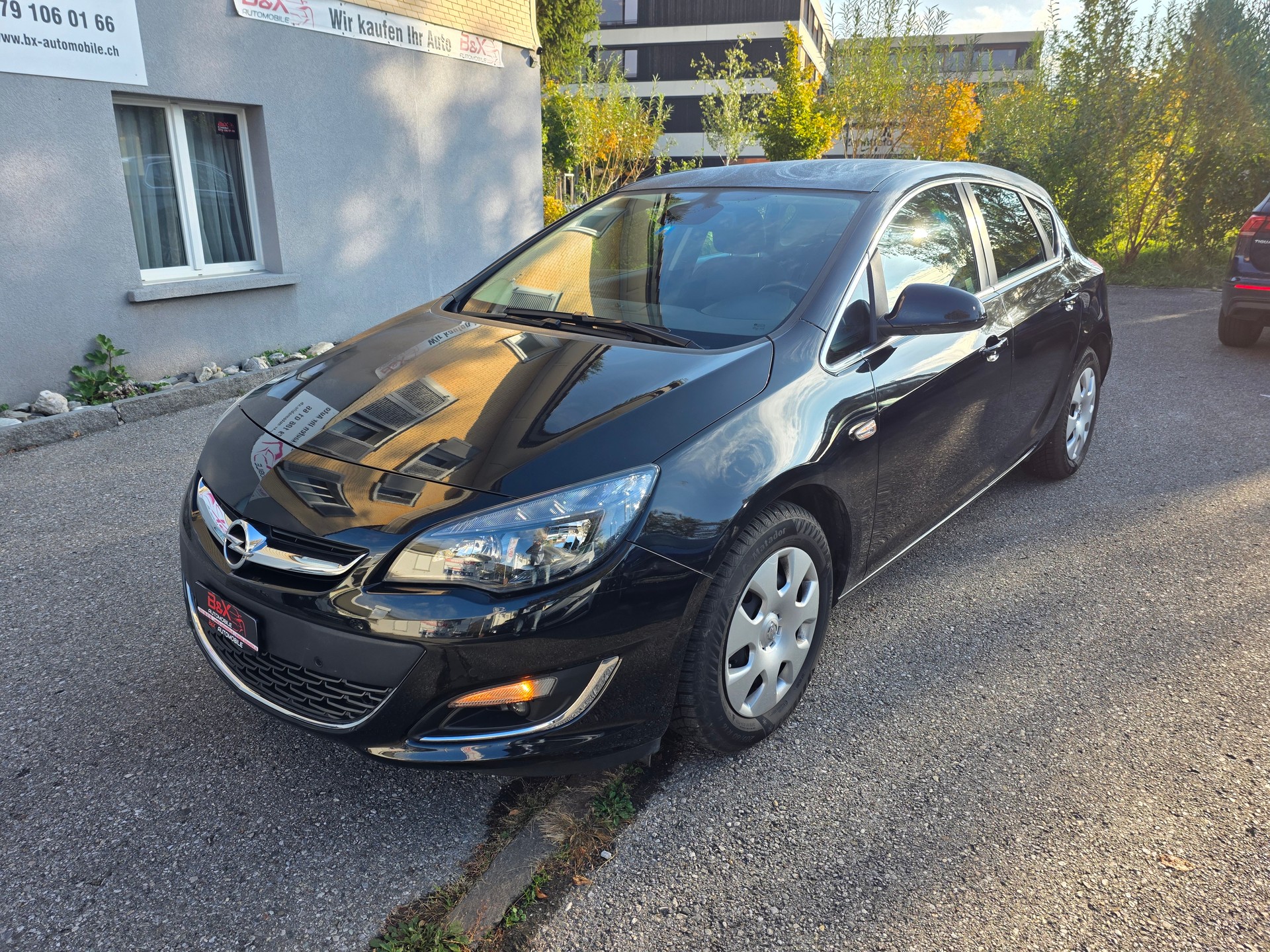 OPEL Astra 1.4i 16V Turbo Cosmo-image-1