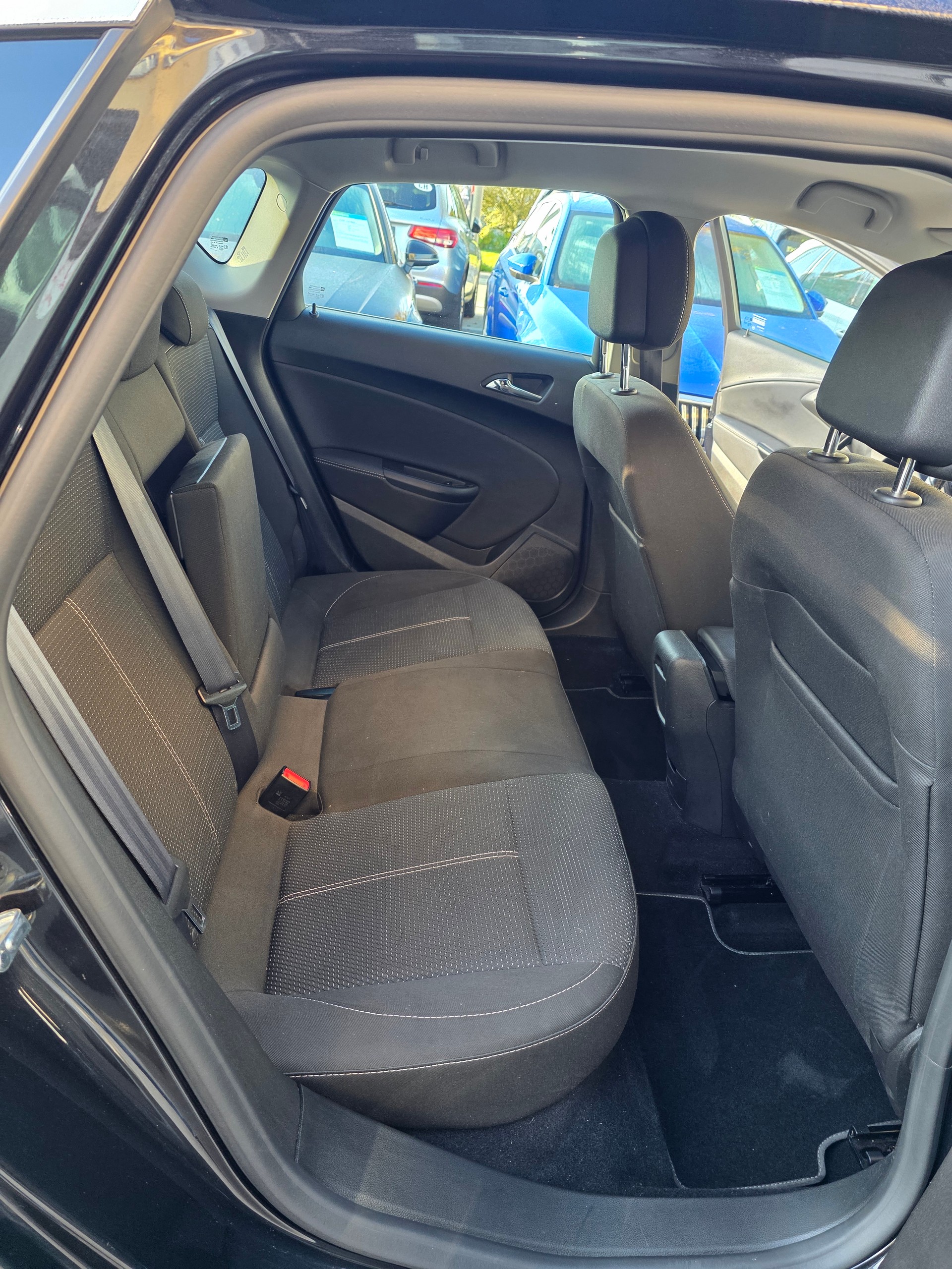 OPEL Astra 1.4i 16V Turbo Cosmo-image-13