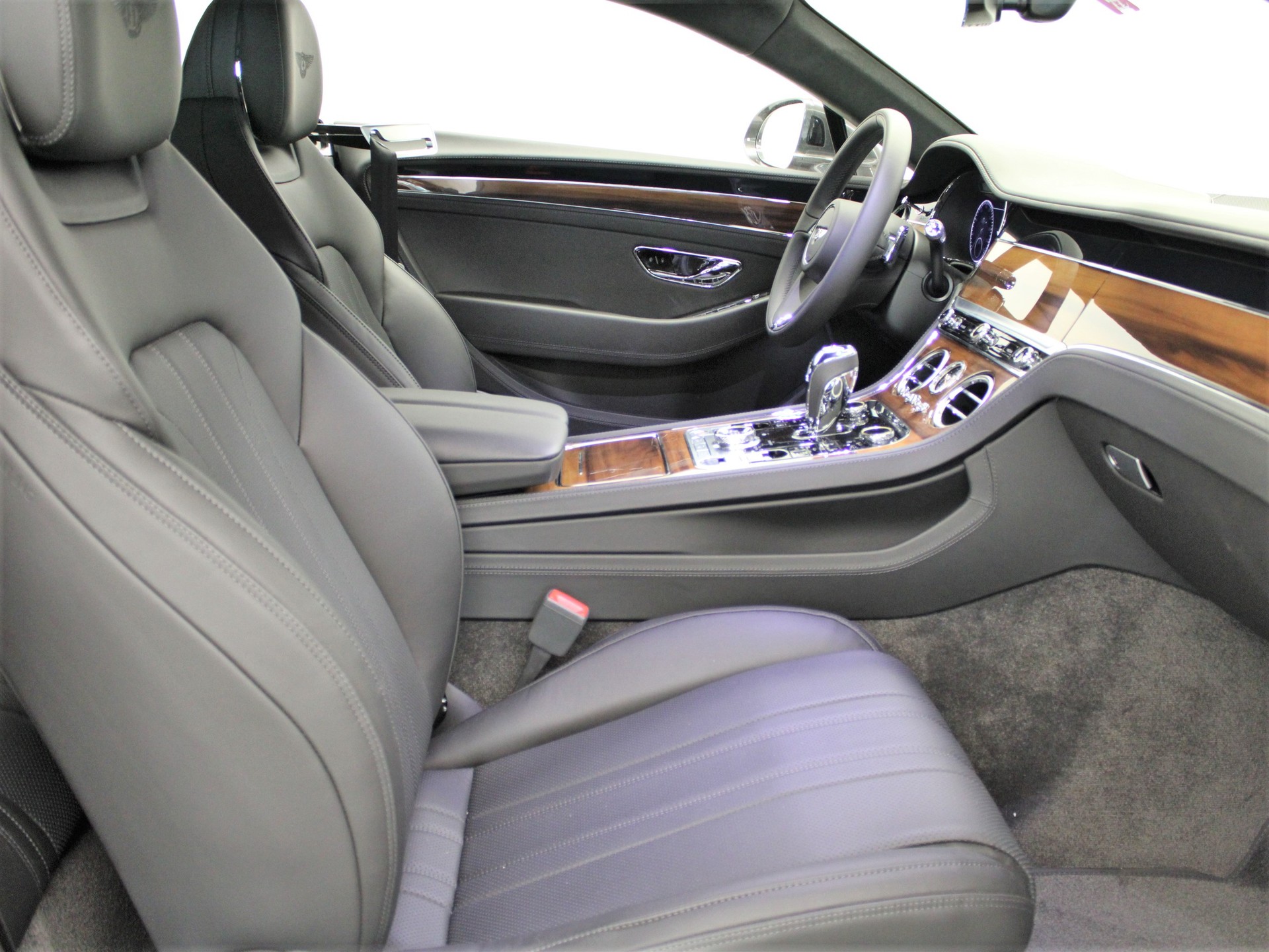 BENTLEY Continental GT 6.0 W12-image-6