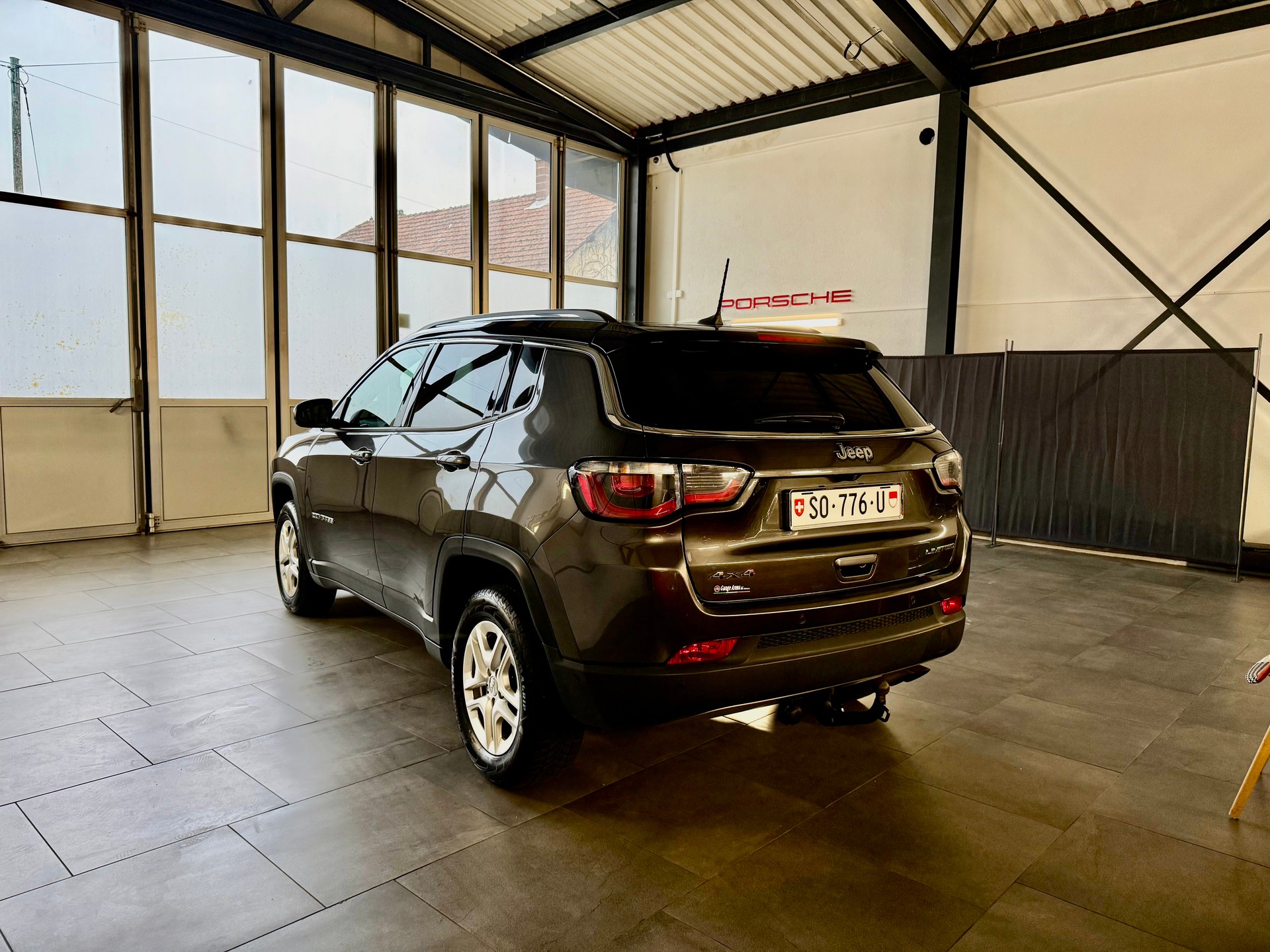 JEEP Compass 1.4 Turbo Limited AWD 9ATX-image-1