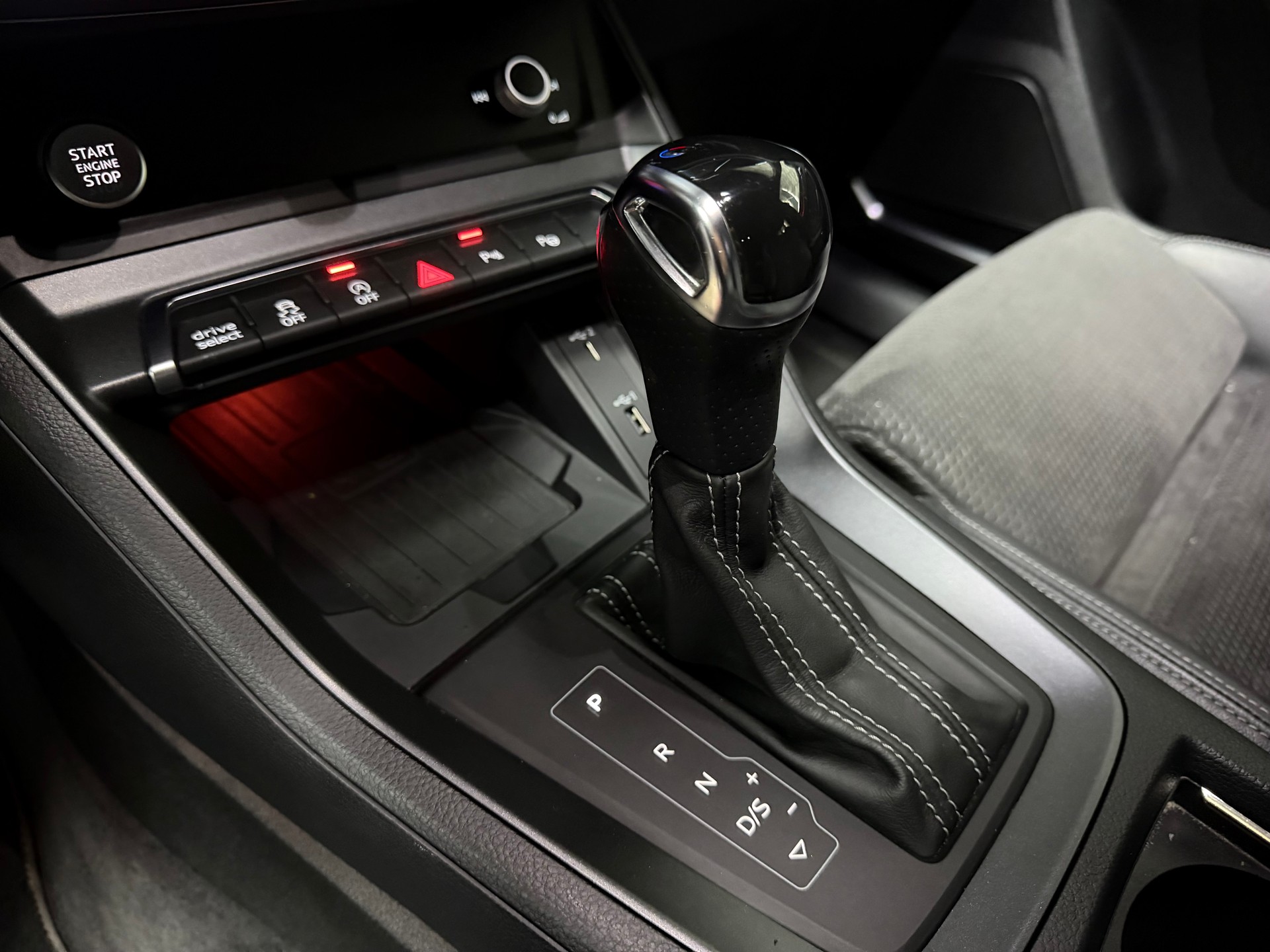 AUDI Q3 Sportback 45 TFSI S line quattro S-tronic-image-18