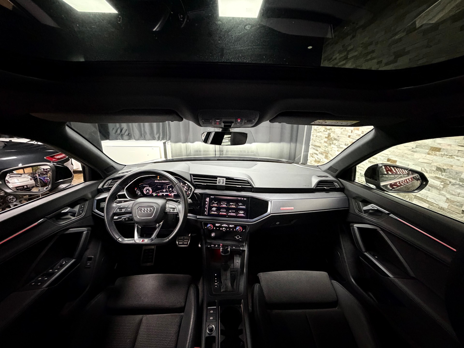 AUDI Q3 Sportback 45 TFSI S line quattro S-tronic-image-26