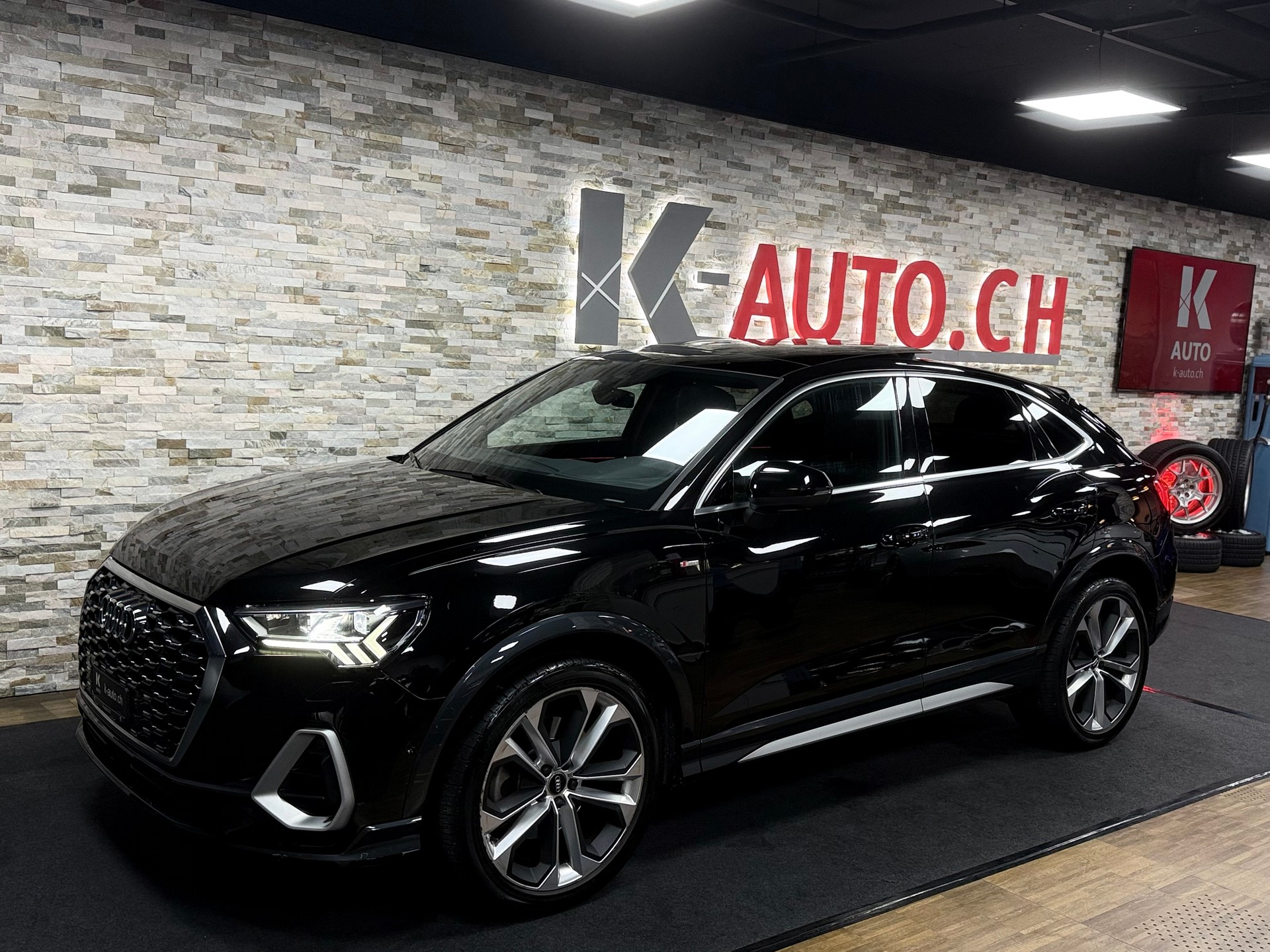 AUDI Q3 Sportback 45 TFSI S line quattro S-tronic-image-0