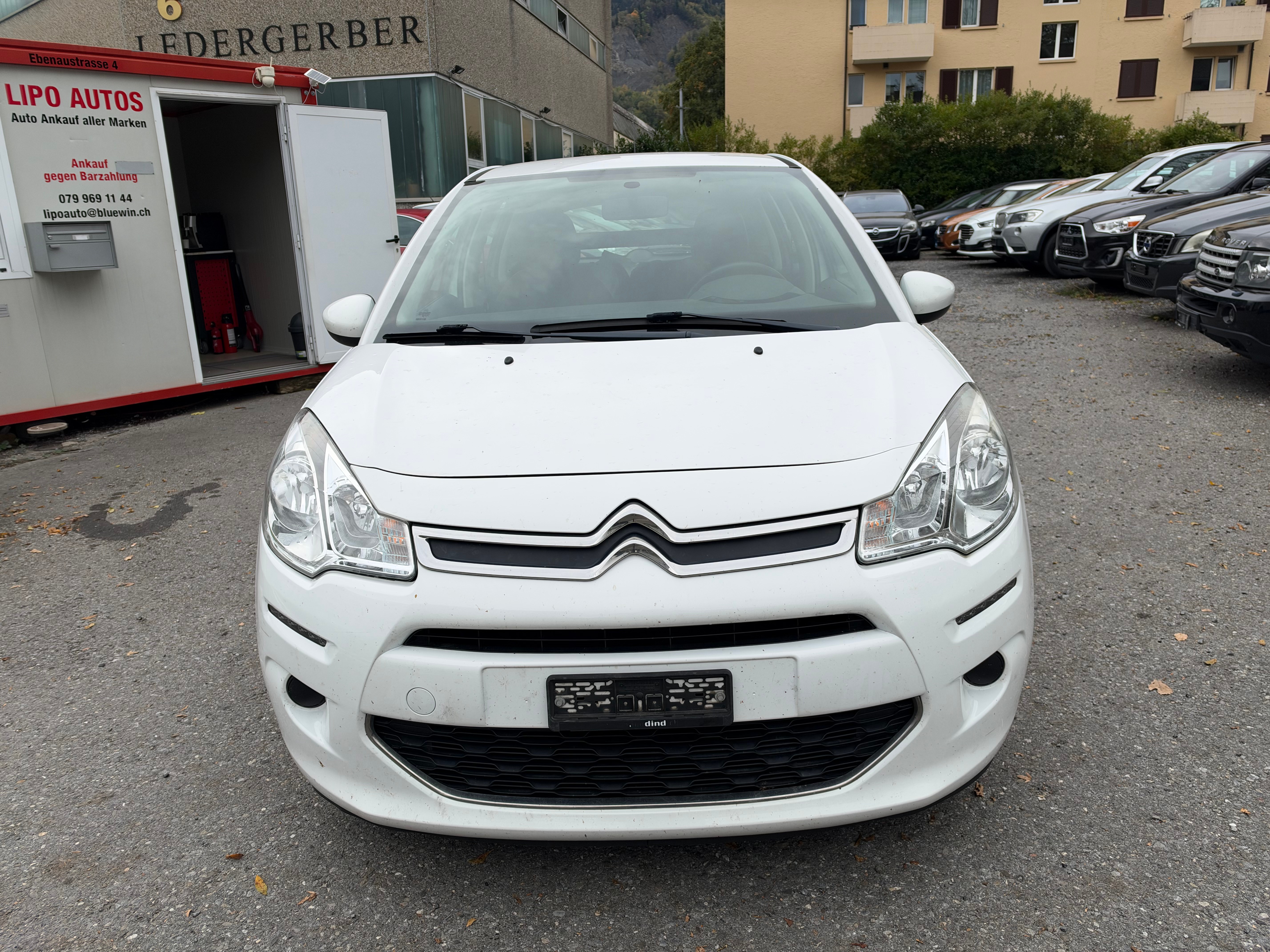 Car photo