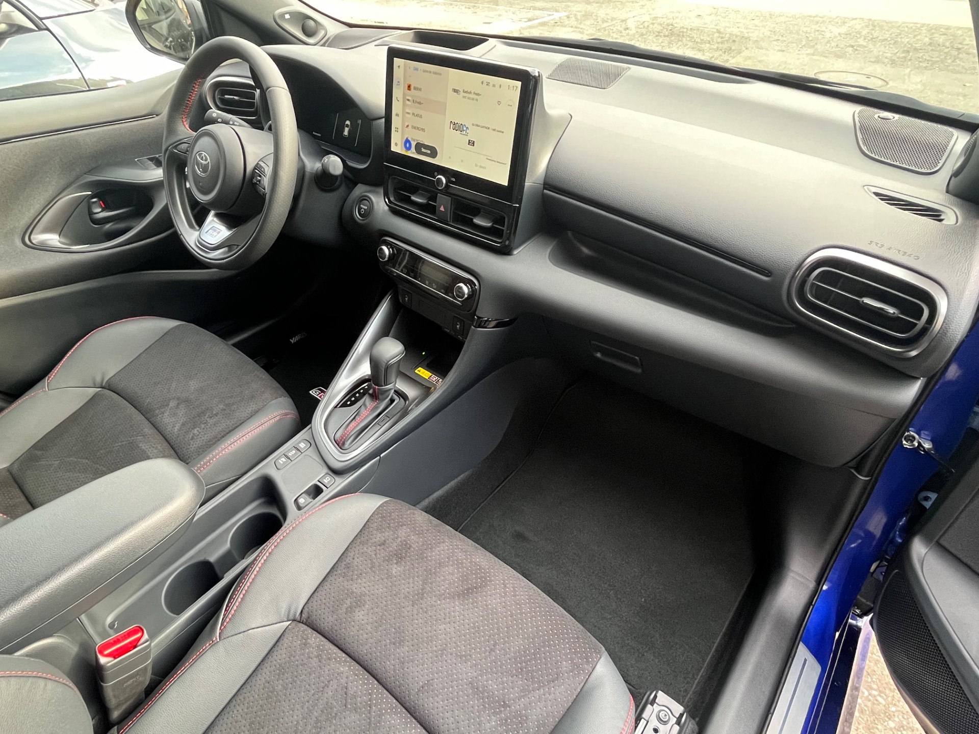 TOYOTA Yaris 1.5 GR Sport e-CVT-image-7