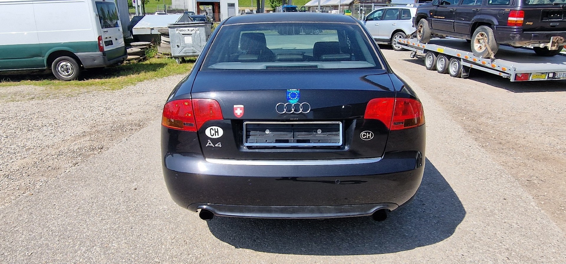 AUDI A4 2.0 Turbo FSI quattro-image-6