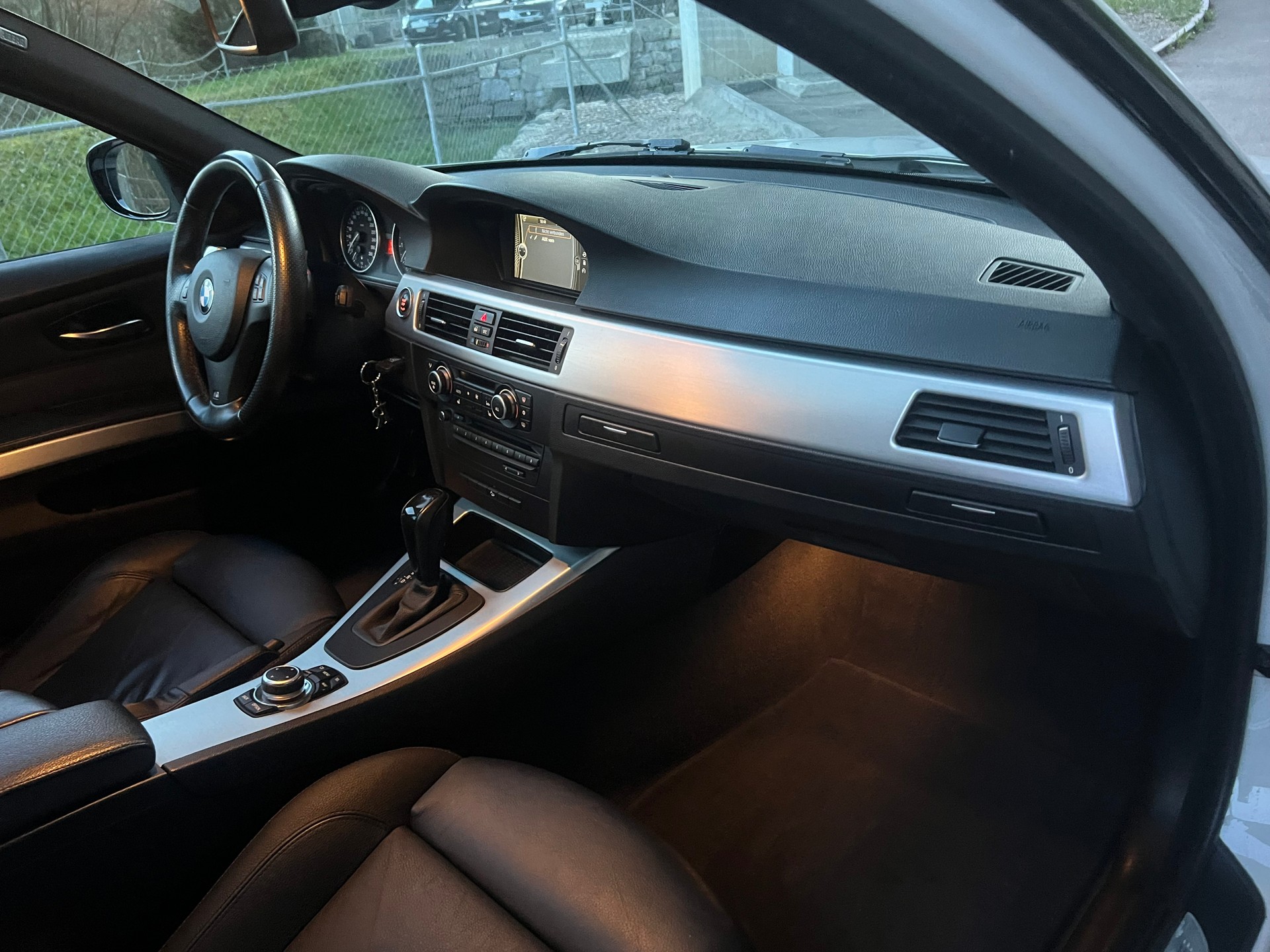 BMW 335i xDrive Touring Steptronic M-Sportpaket-image-6