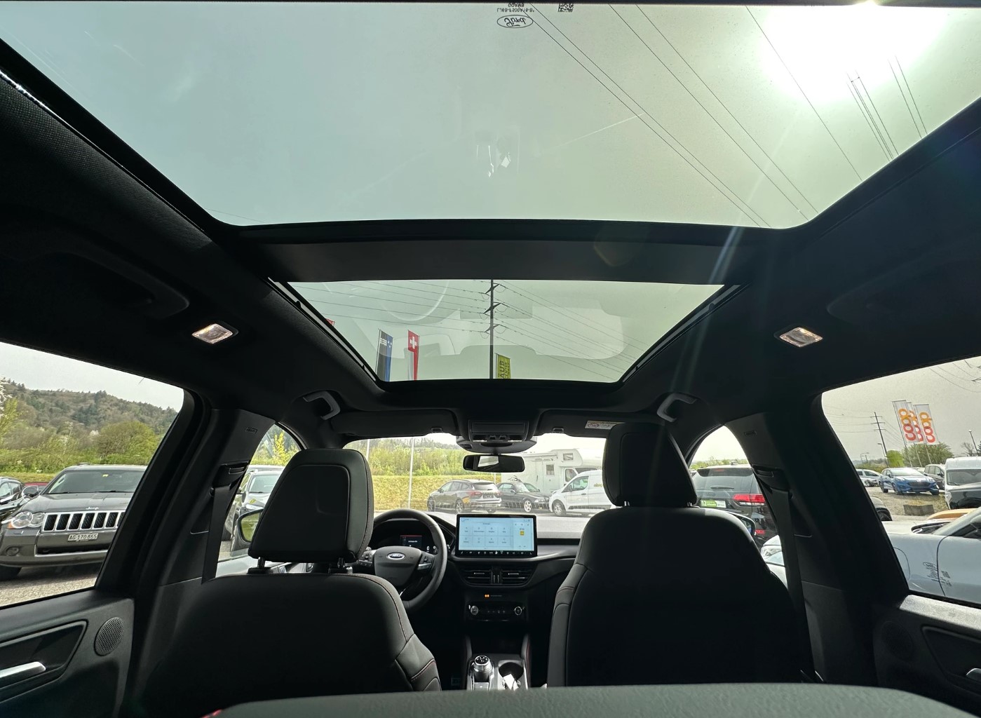 FORD Kuga 2.5 FHEV ST-Line X 4WD-image-9